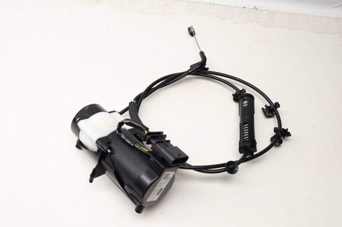Seat Motor / Actuator (2Nd Row) FK72613G23AE main product photo