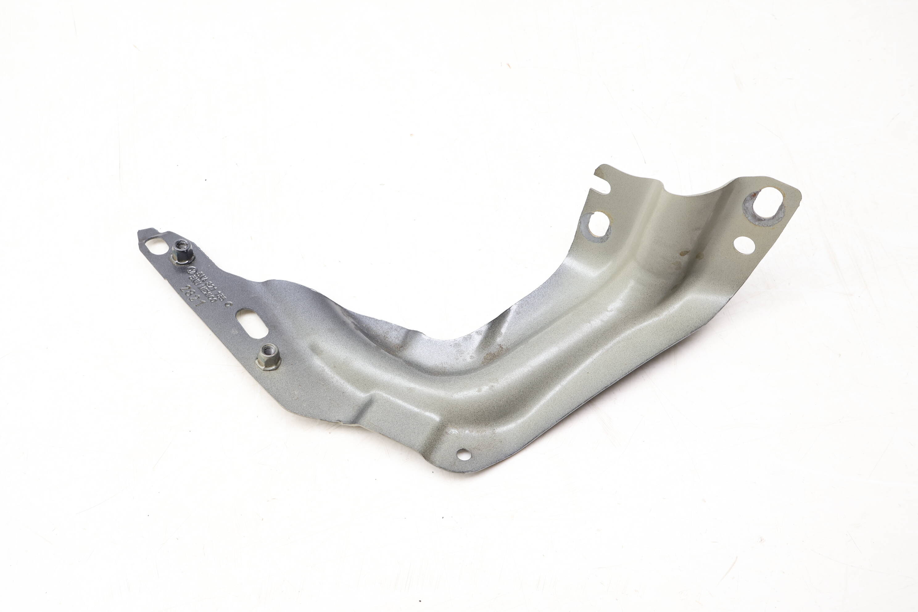 Fender&#x20;Mount&#x20;Bracket&#x20;&#x28;Lower&#x29;&#x20;5NA821135C