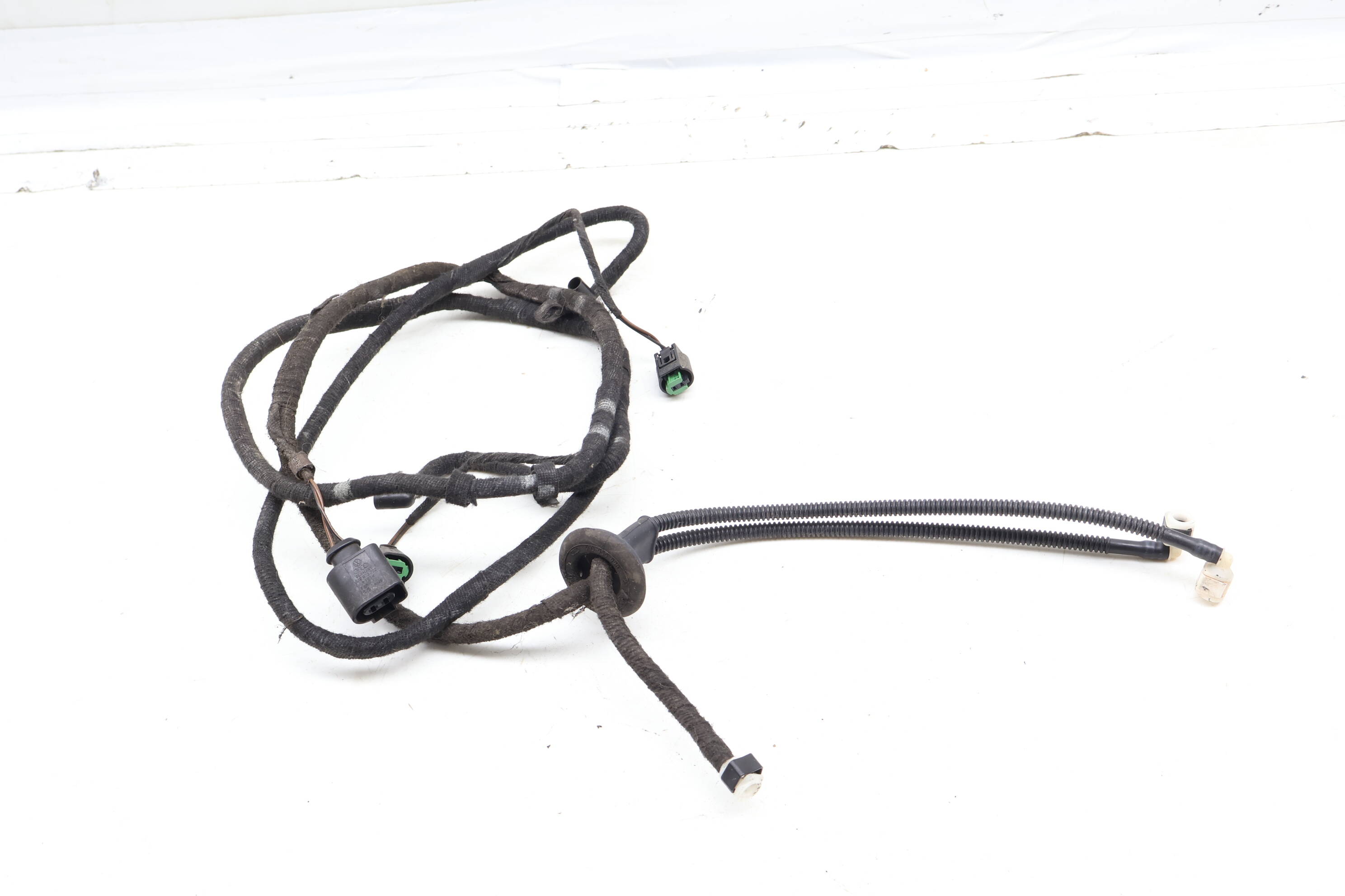 Hood Wiring Harness / Windshield Washer Nozzle Hose 4L0971163A