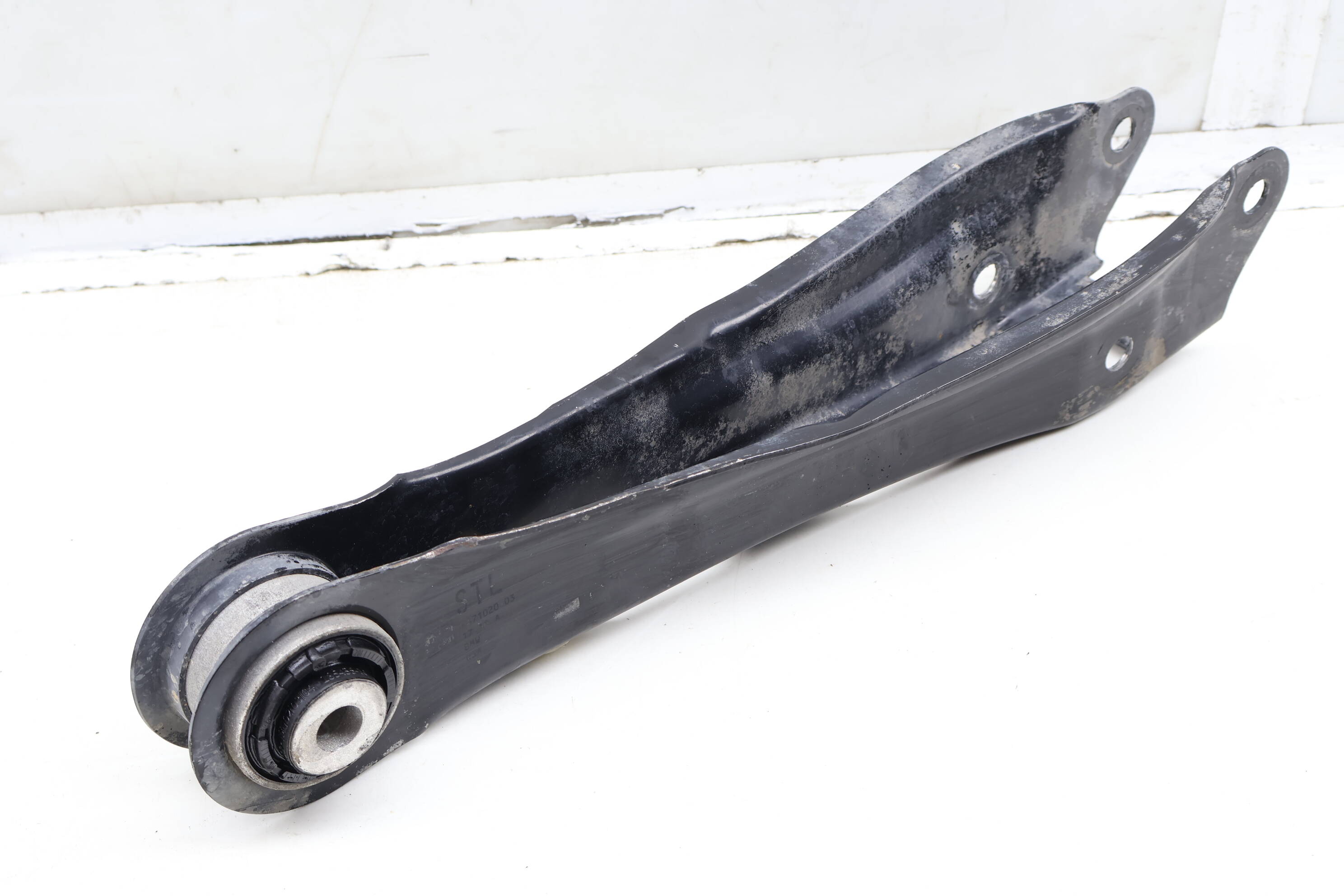 Lower Control Arm 33306871020