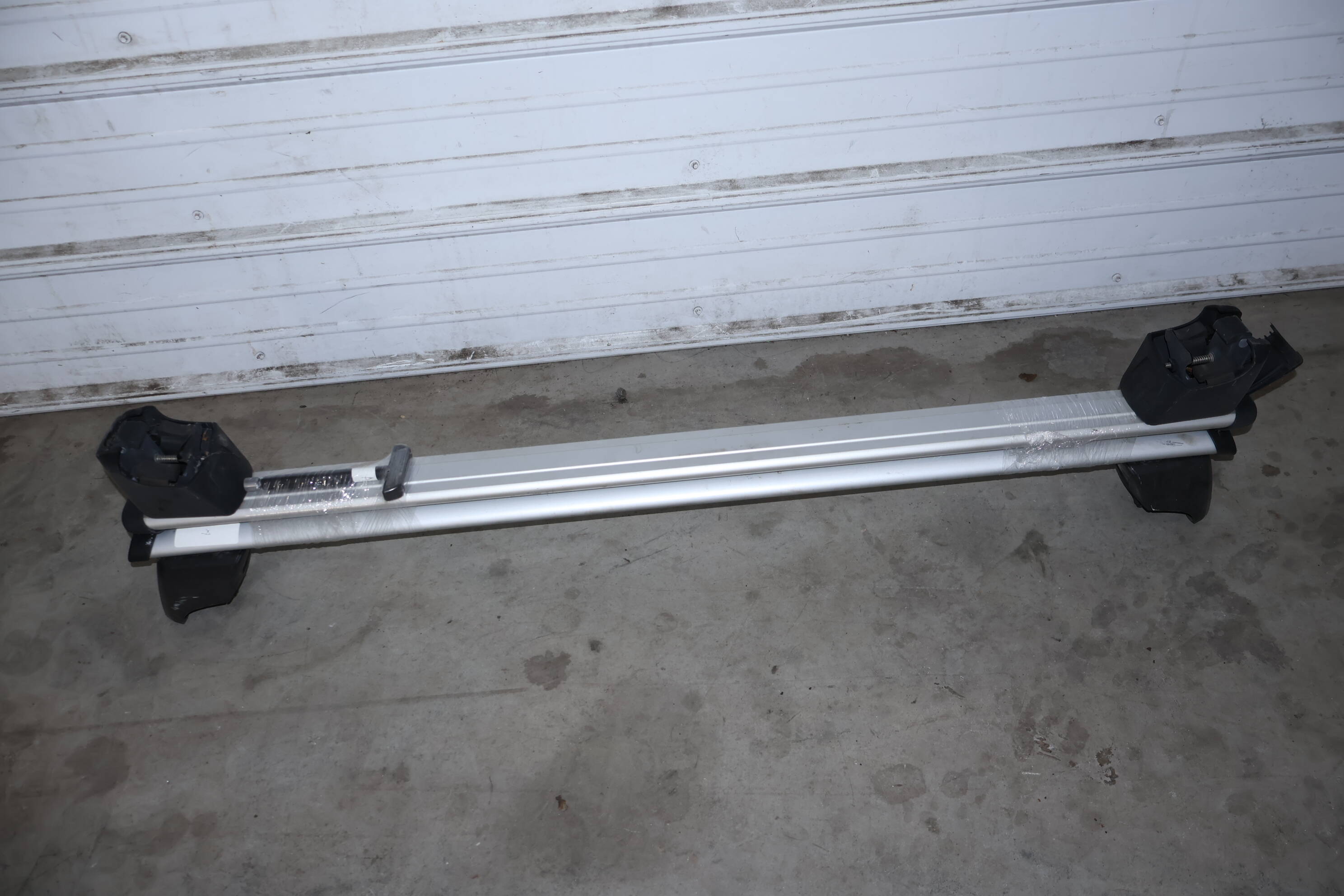 Roof Rack / Rail Set 8R0071151G