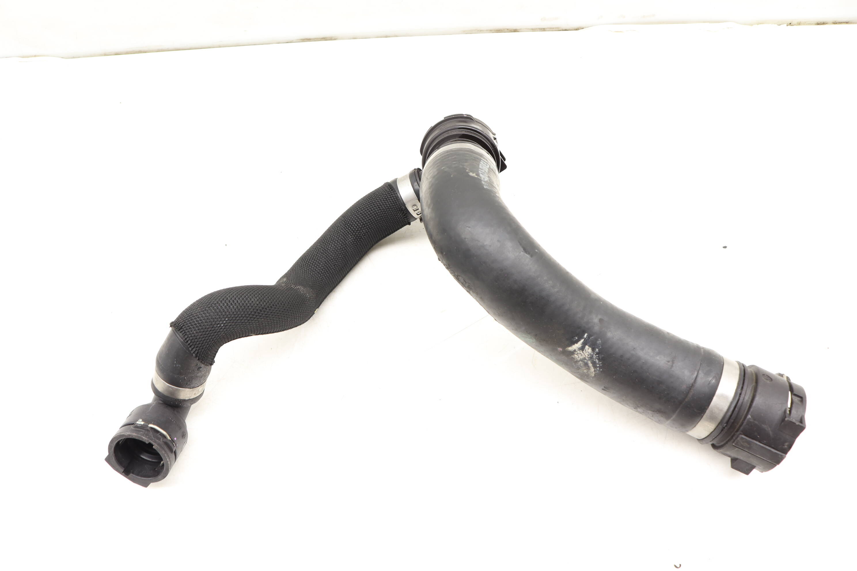 UPPER RADIATOR COOLANT HOSE / LINE - BMW X5 X6 - 17127576357