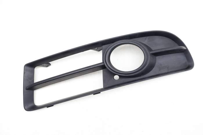 Lower Bumper Fog Light Grille 8E0807681F main product photo