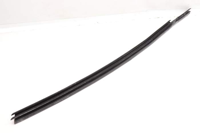 Inner Door / Window Slot Seal 4M0837479 main product photo