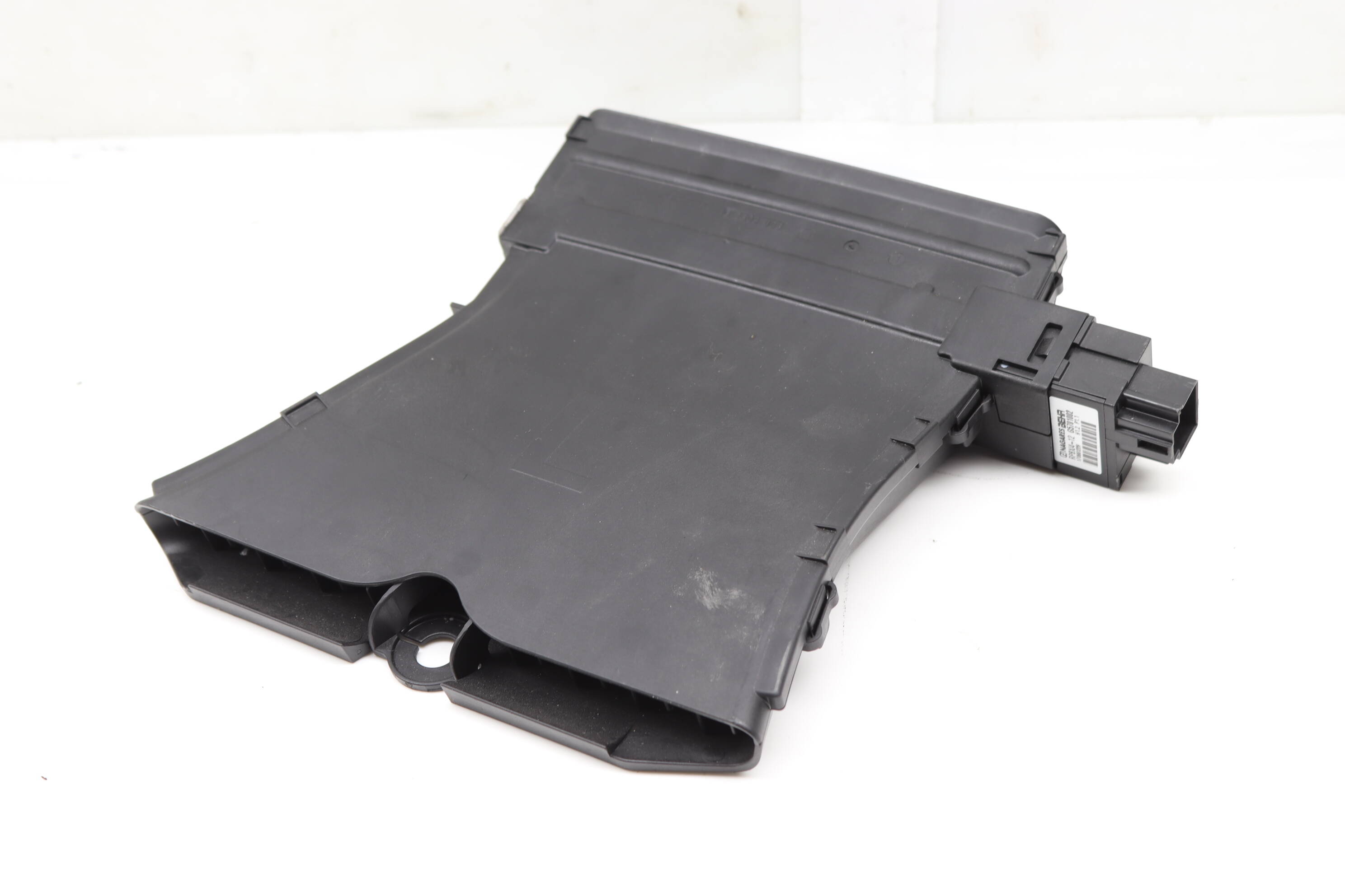 Auxiliary Heater / Air Vent Duct 64116954487