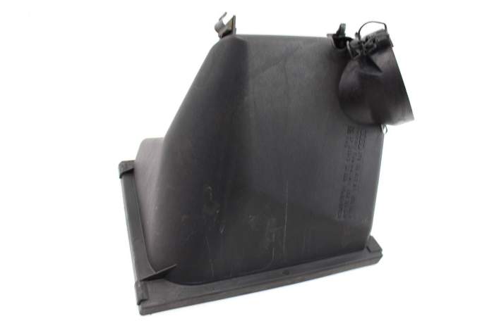 Upper Air Cleaner Filter Box / Housing 078133837BR main product photo
