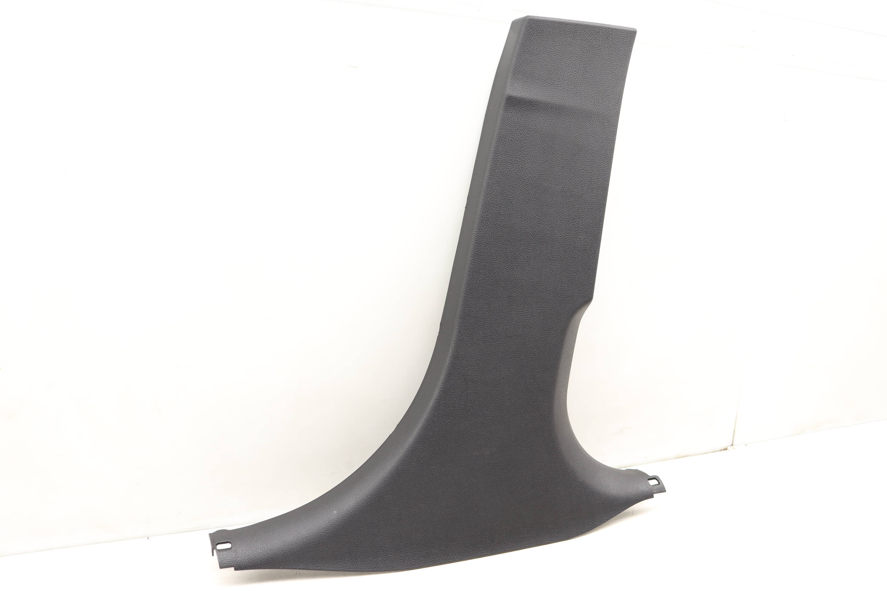 Lower B Pillar Trim / Cover 51437288220