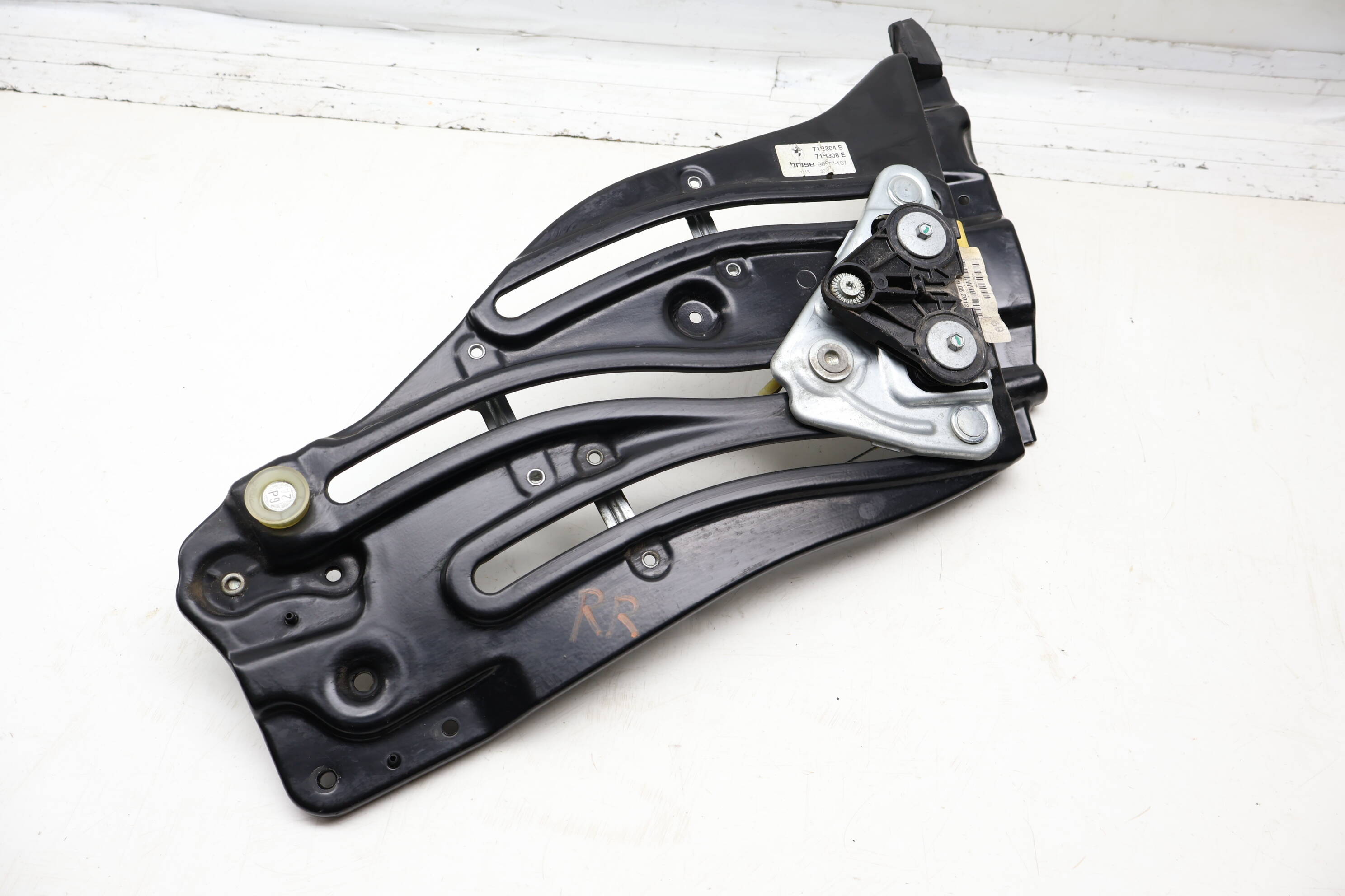 Quarter Panel Window Regulator 51377198308