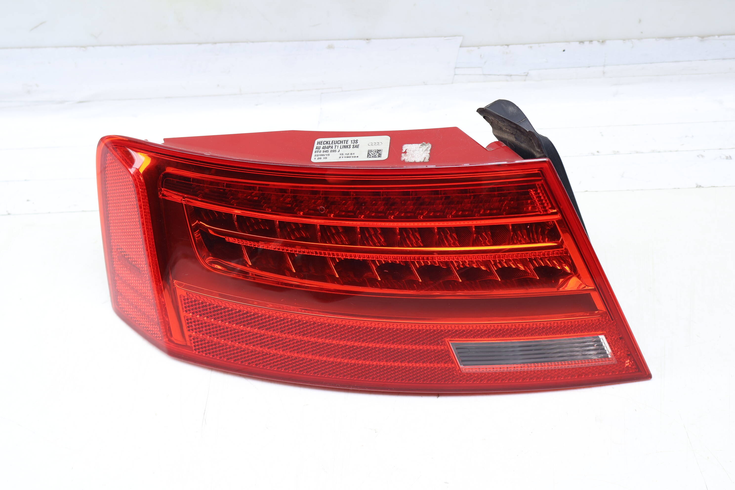 Outer Led Tail Light / Lamp 8T0945095J