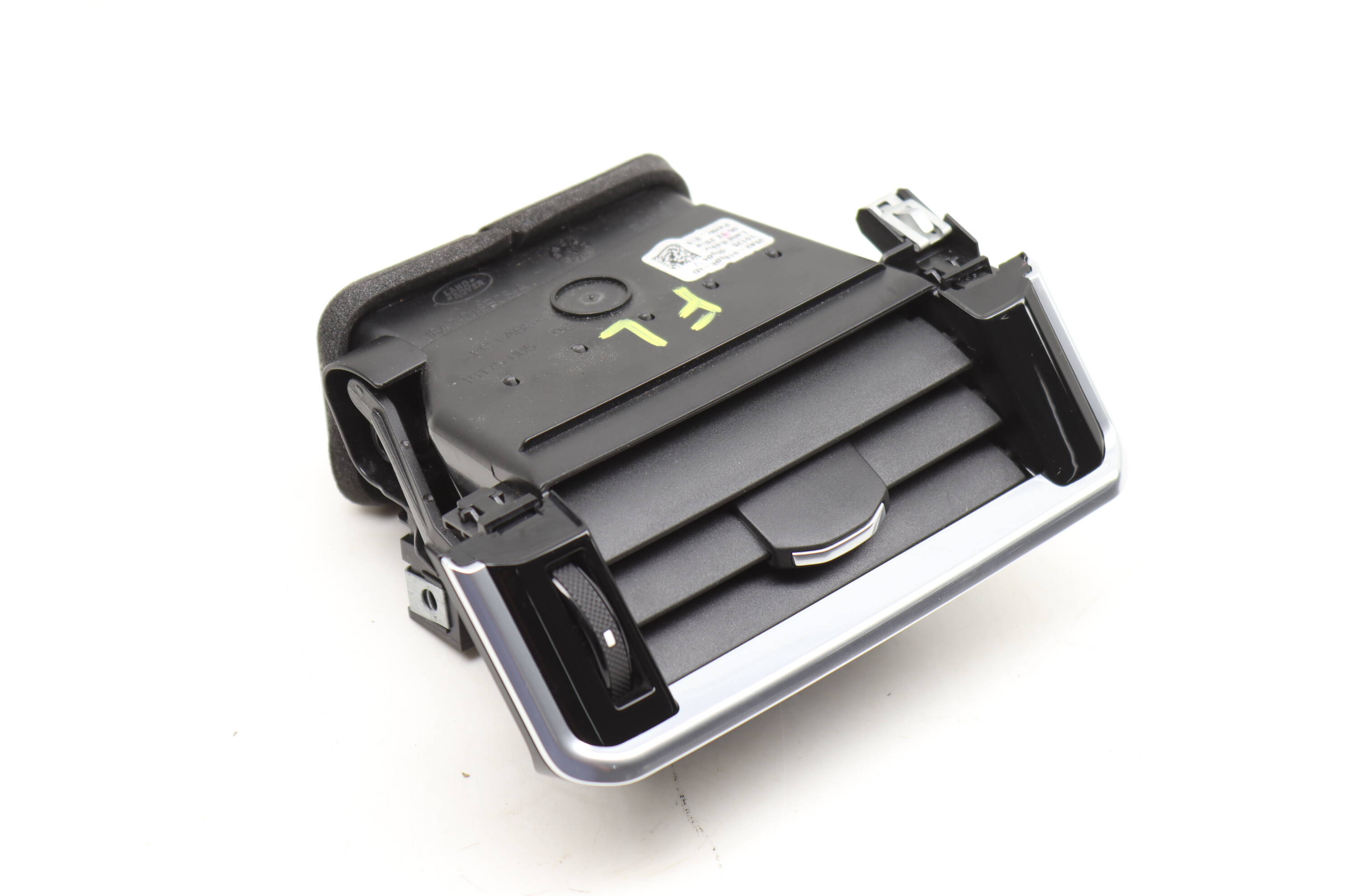 Dash Air Vent J8A2018B08AD