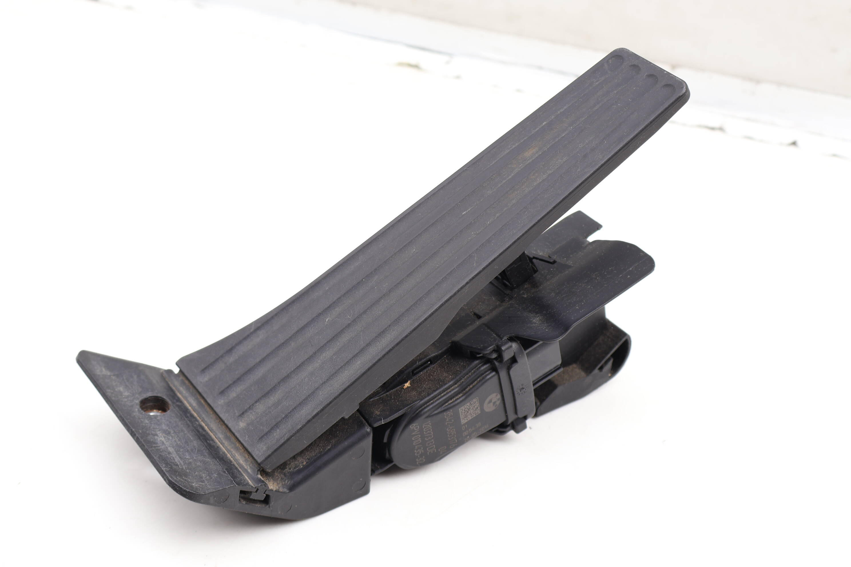 Gas Pedal / Accelerator Module 35426853176