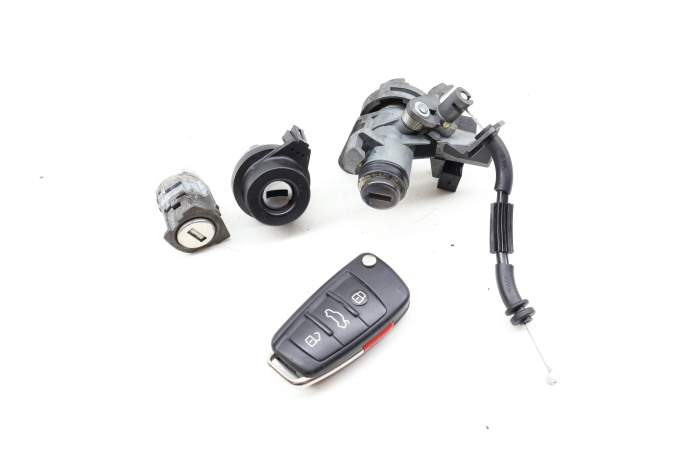 Ignition Switch / Cylinder W/ Key 8E0898375AB main product photo