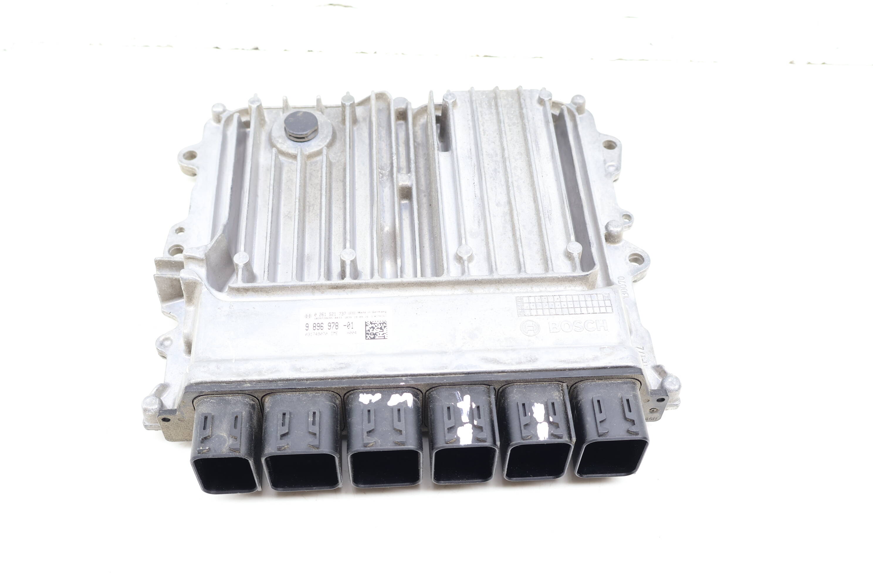 Ecu / Dme Engine Control Module 9896978