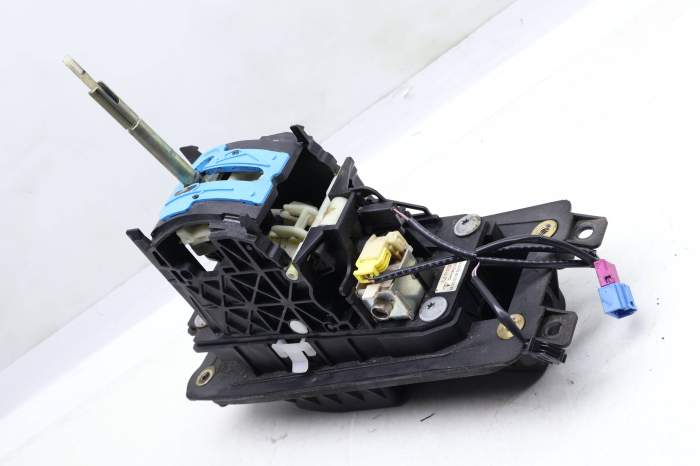 Automatic Shift / Shifter Assembly 7L5713025C main product photo