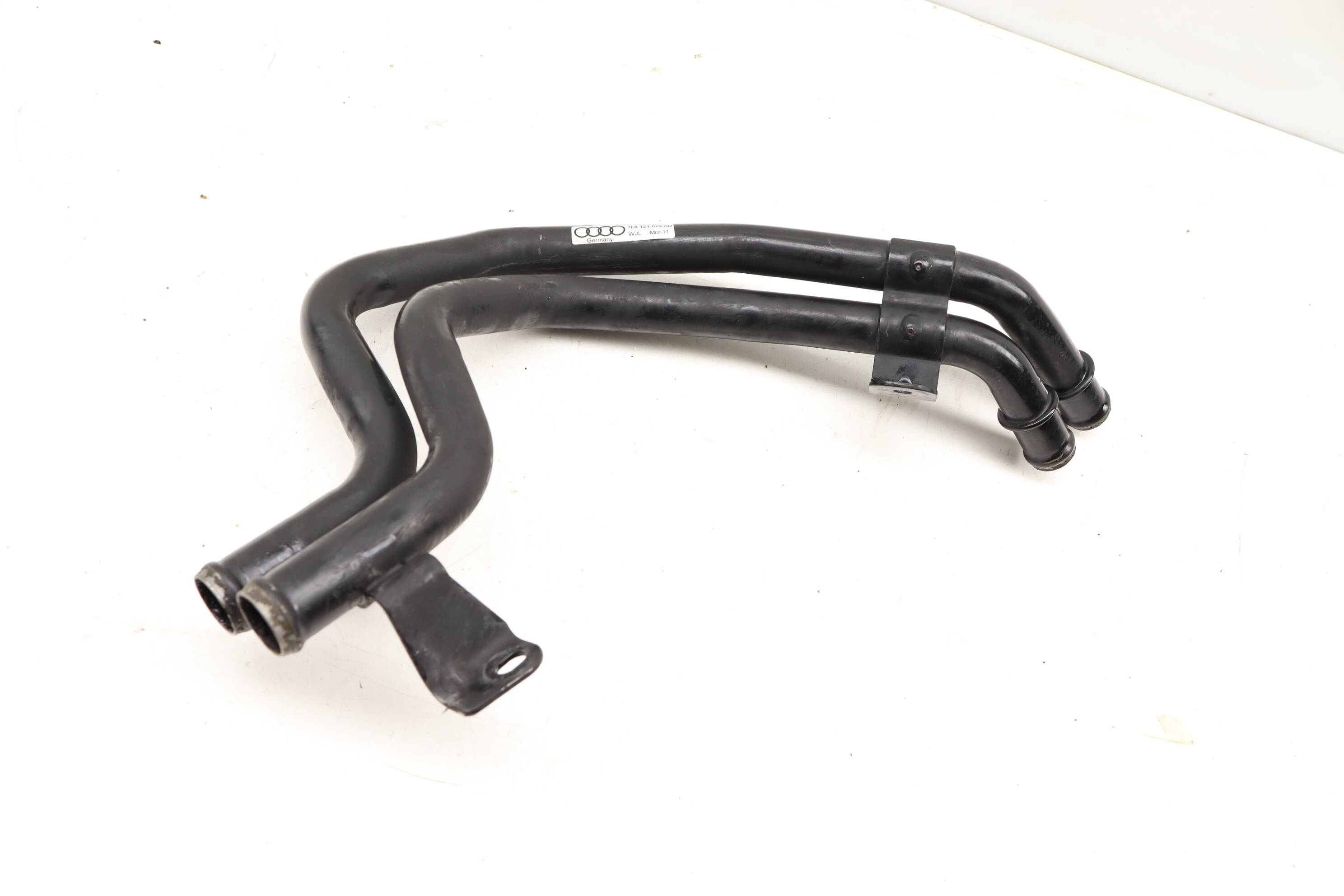 Coolant Pipe / Tube / Line 7L8121070AD