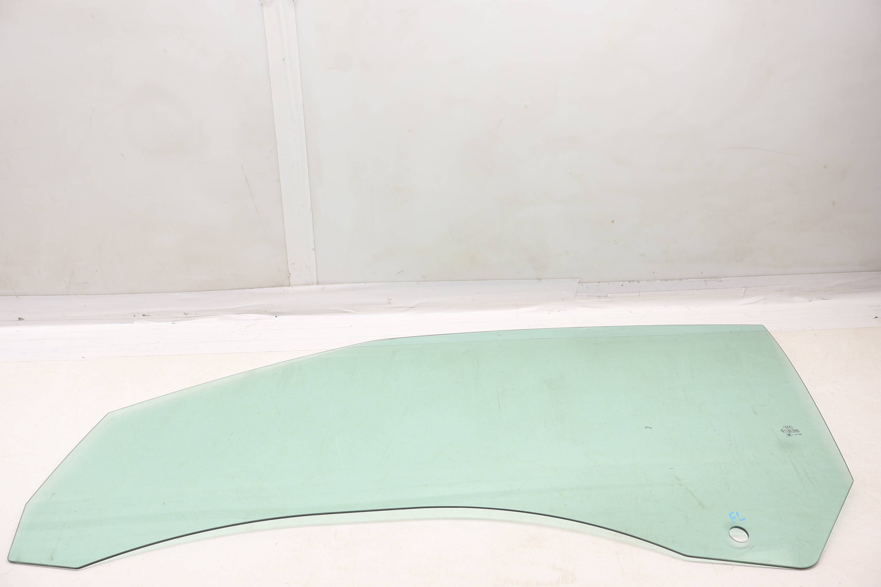 Convertible Door Window Glass 8F0845201B