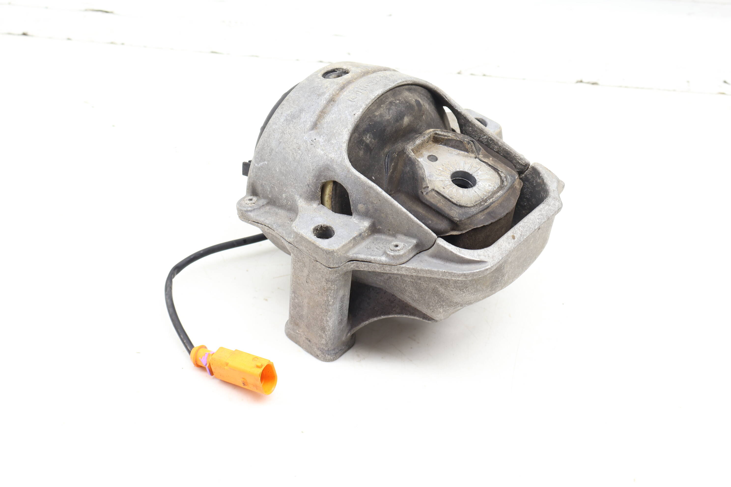 Engine / Motor Mount 8R0199381C