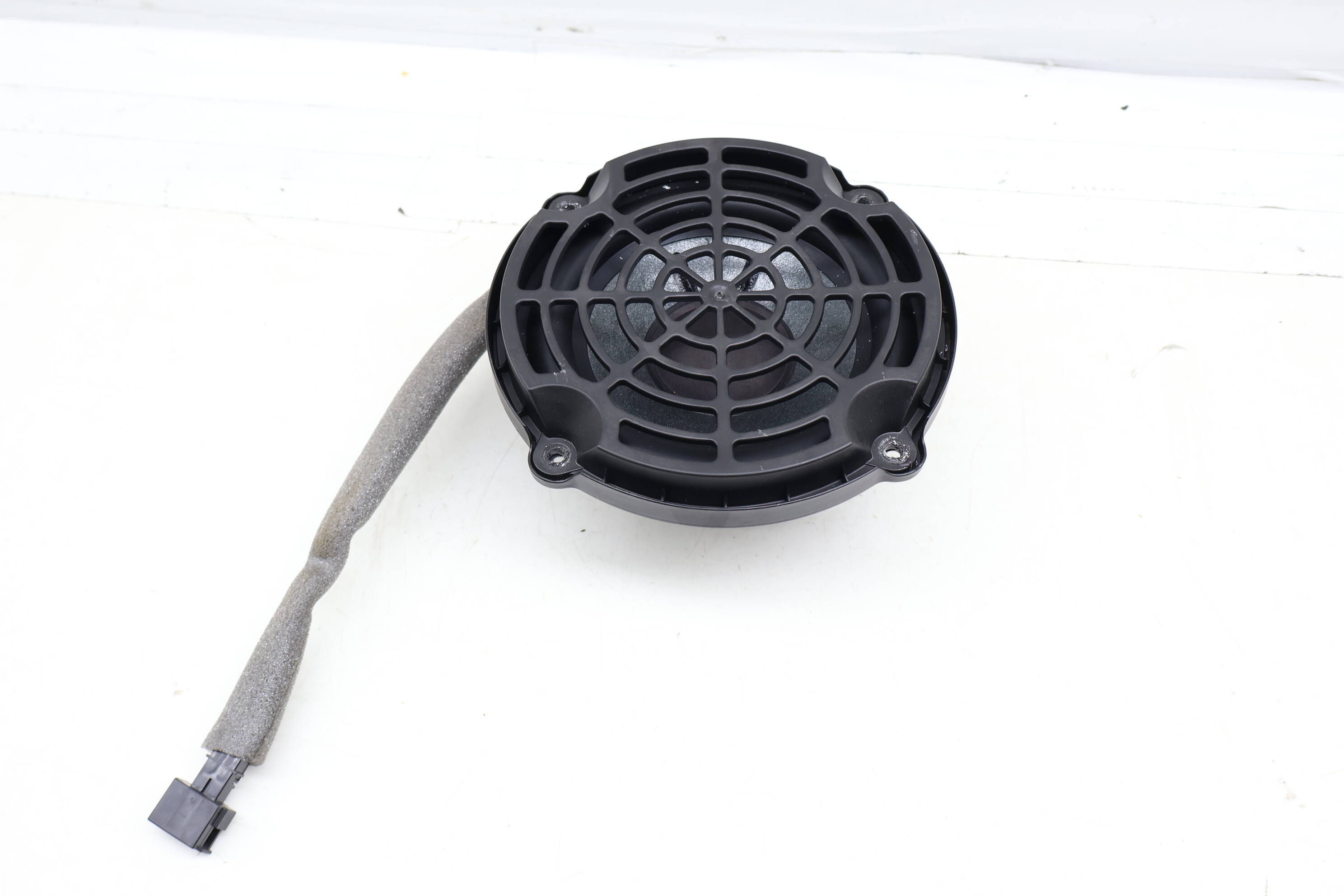 Subwoofer / Bass Box Speaker 8K9035382B