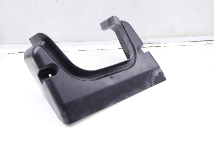 Rain Channel / Cabin Air Filter Cover 80B819979C main product photo
