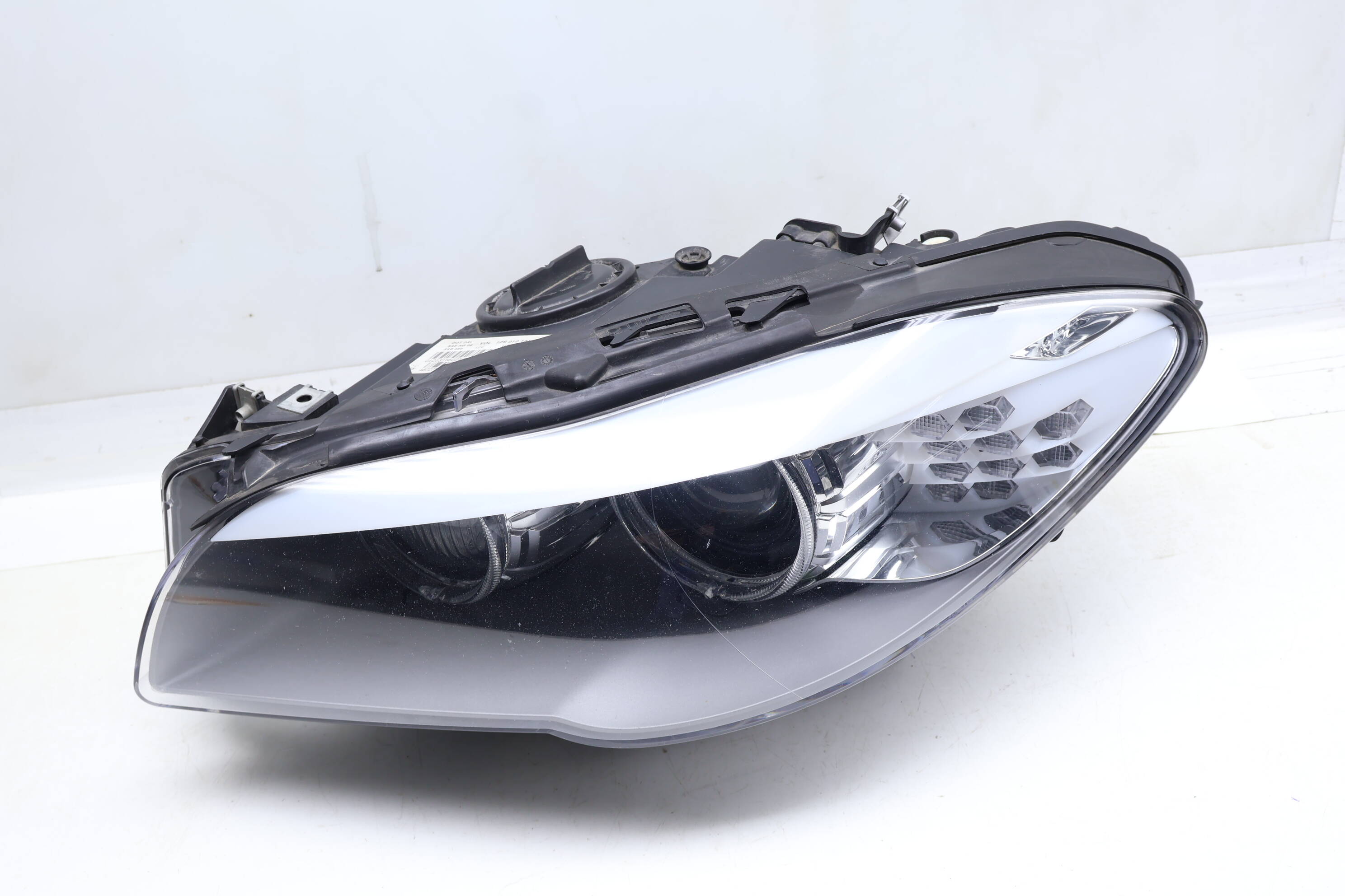 Adaptive Hid Xenon Headlight / Headlamp 63117271903