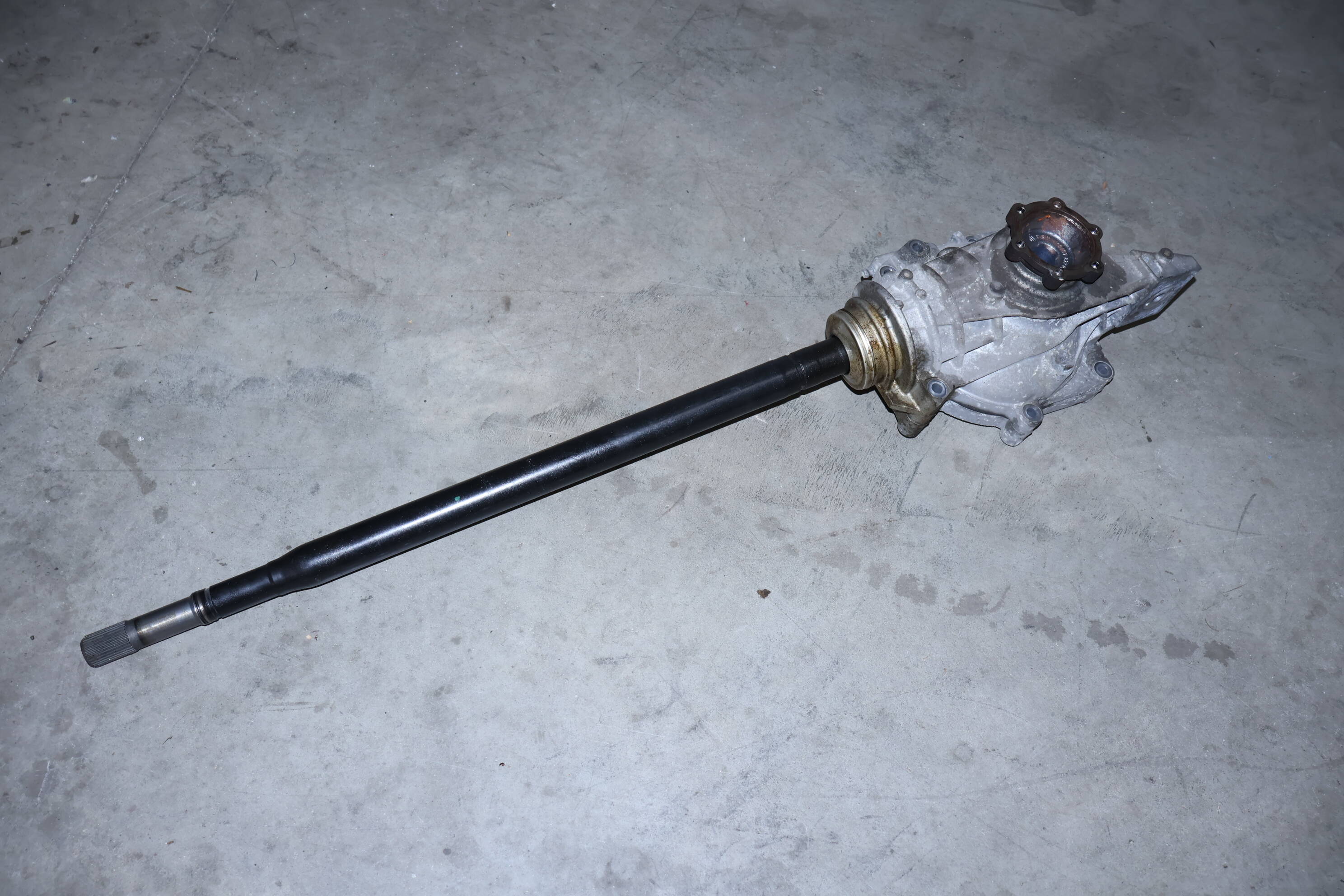 Differential / Axle Carrier Assembly 97034901102