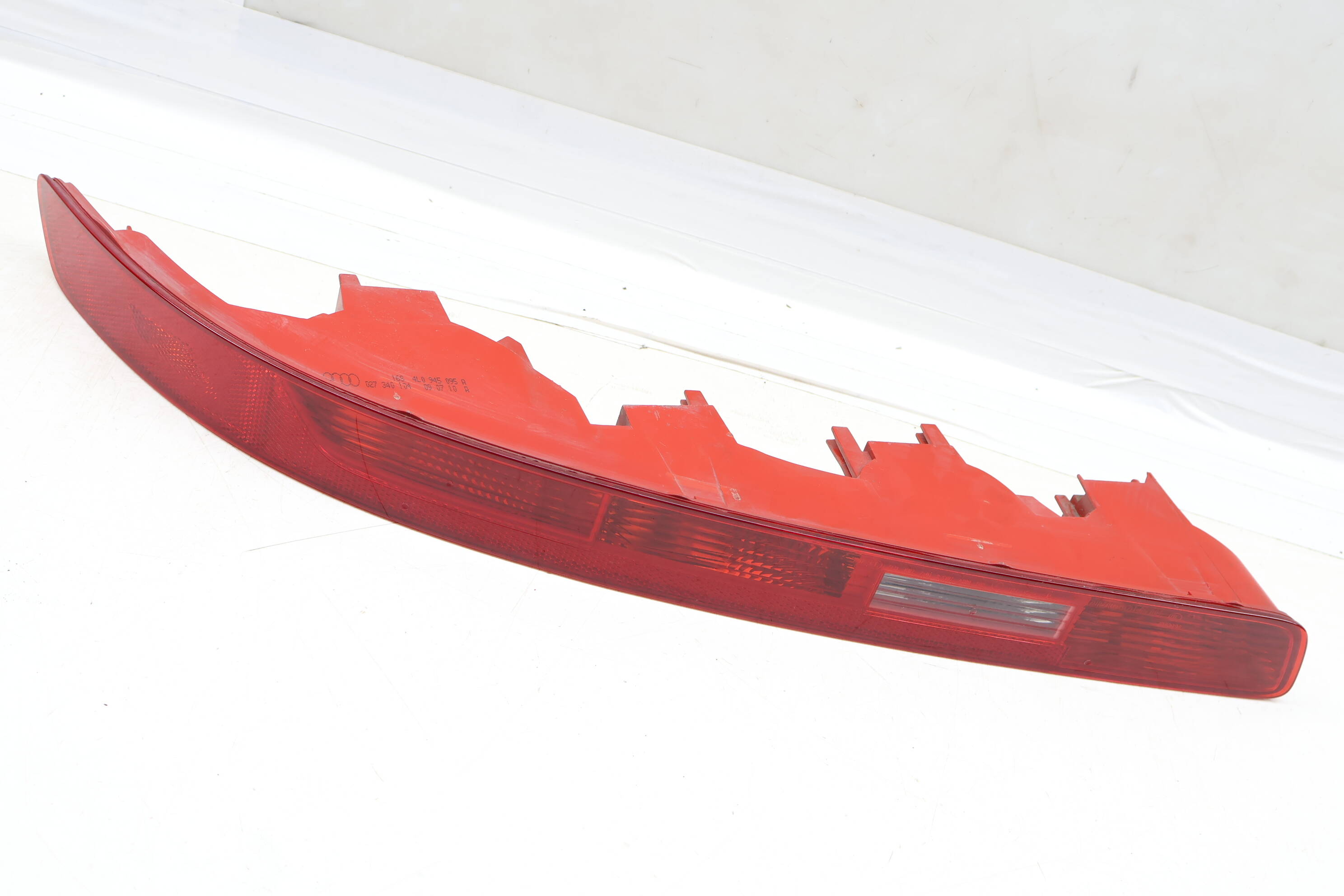 Lower Tail Light / Lamp 4L0945095A