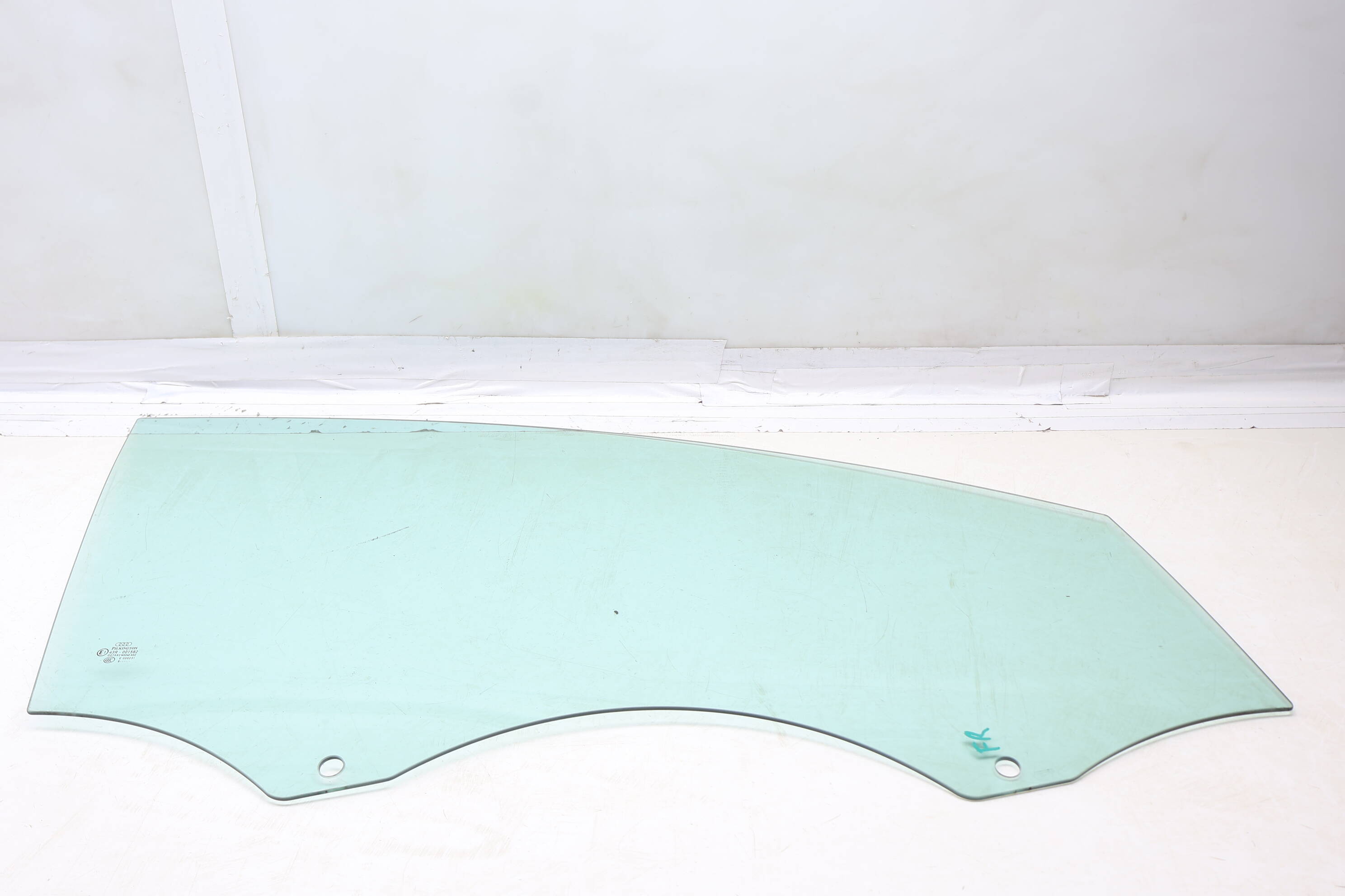 Door Window Glass 4L0845202