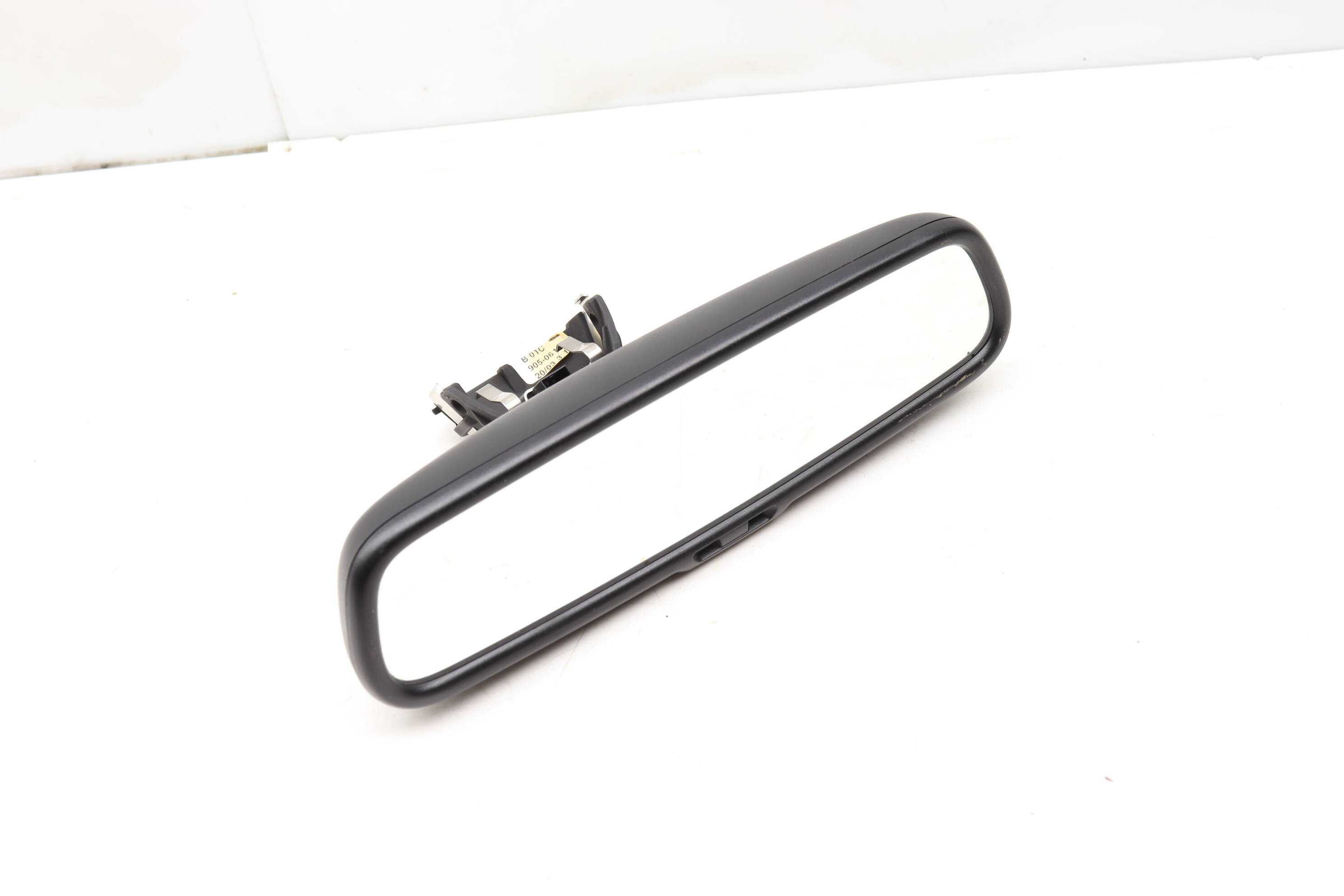 Rear View Mirror W/ Auto Dim 7L5857511B