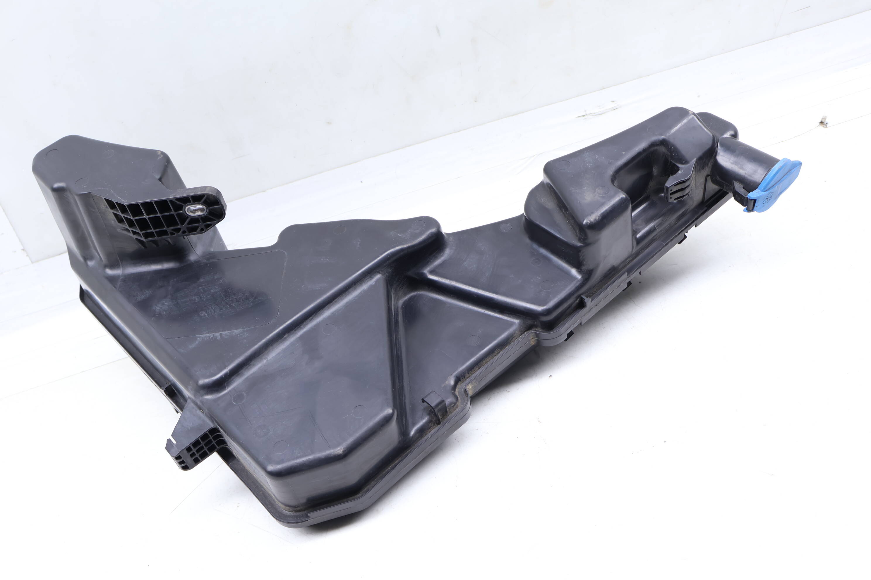 Windshield Washer Reservoir / Tank 80A955451C