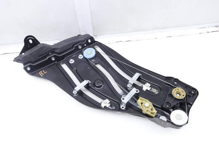 Quarter Panel Window Regulator 51377198307 main product photo