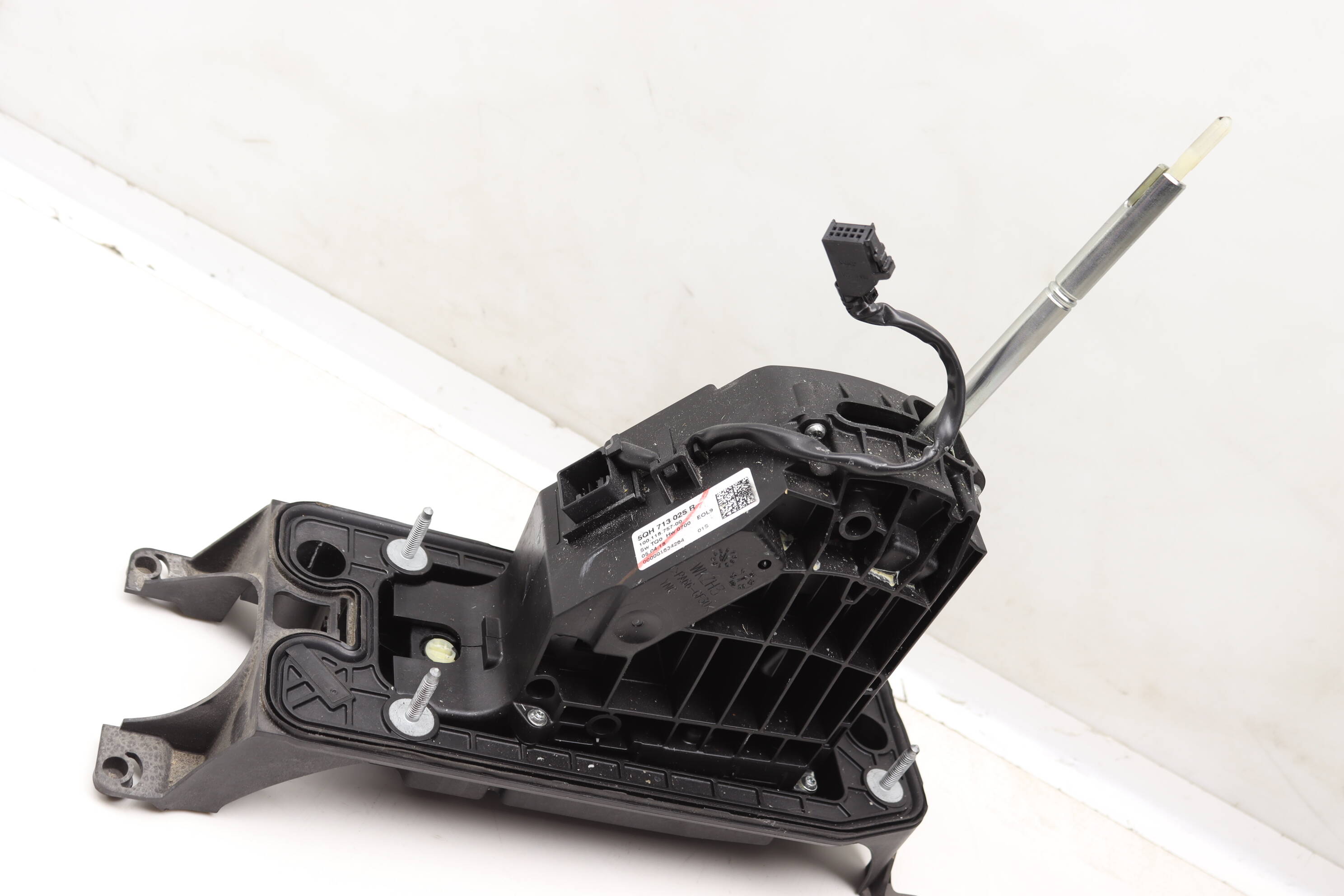 その他 FAUCETWO+ VW Skin VW Automatic Shifter Assembly (Tiguan) 5QH713025R