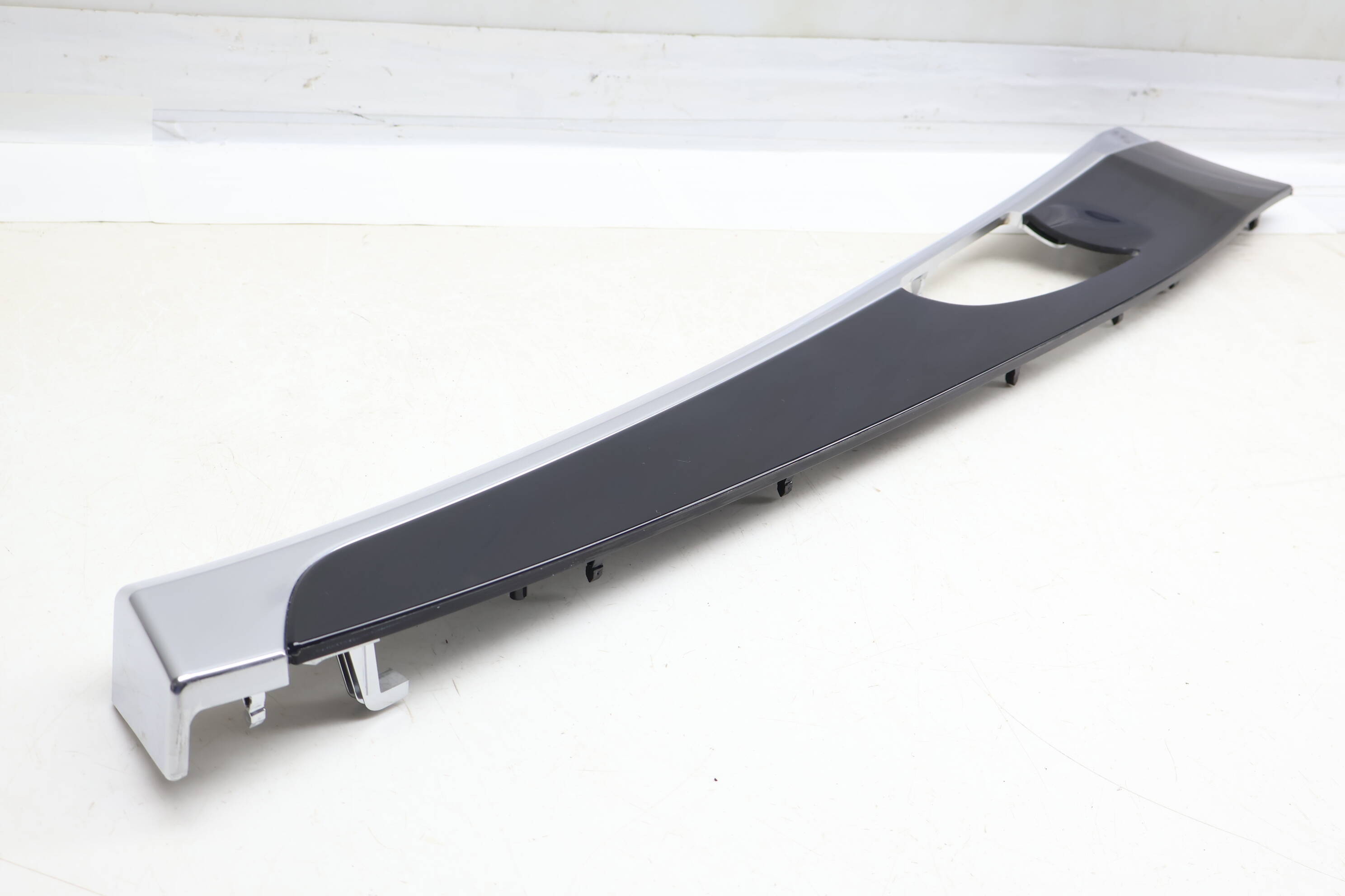 Door Panel Trim / Molding 97055538200