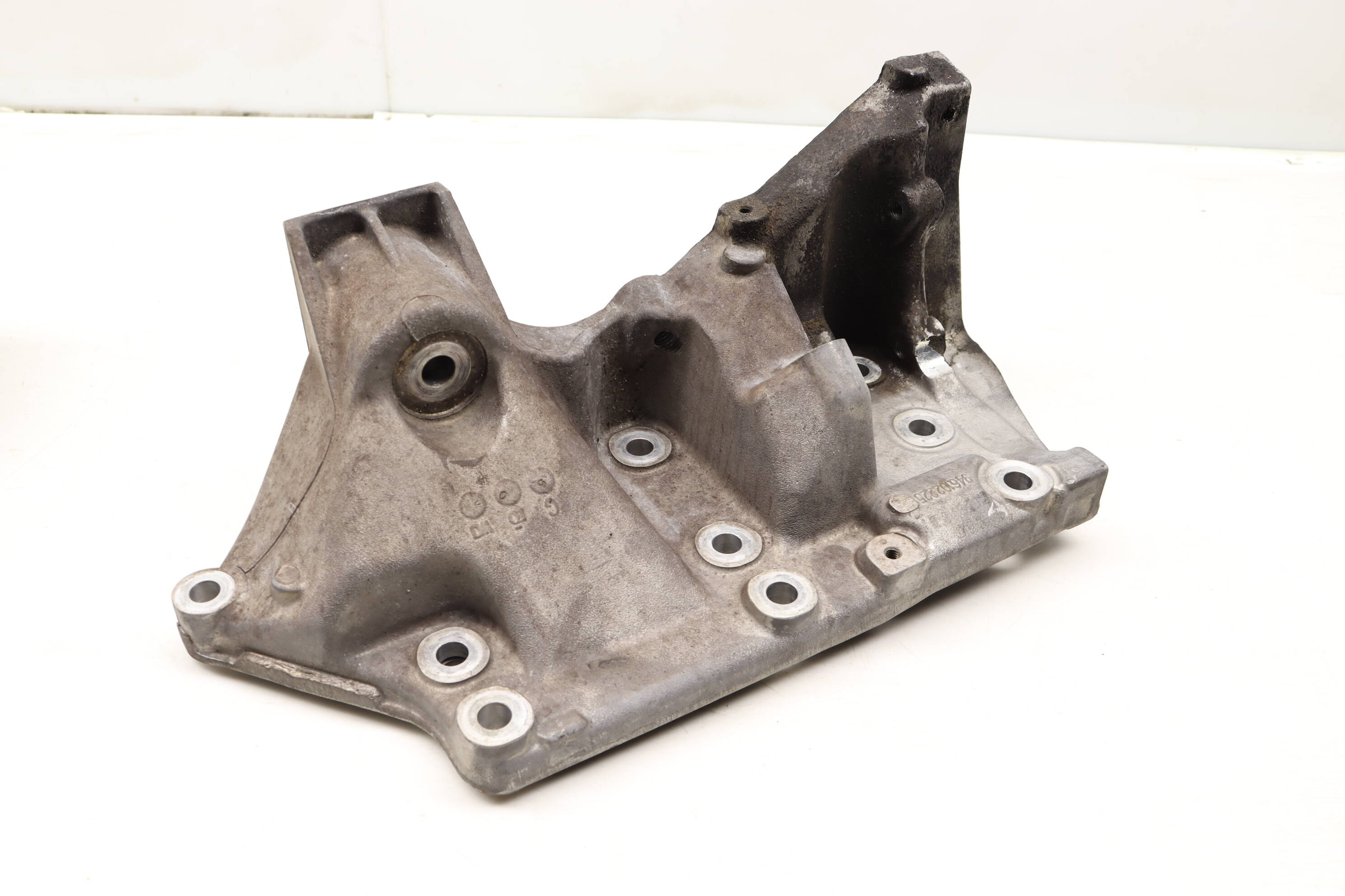 Engine / Motor Mount Bracket 94610222521