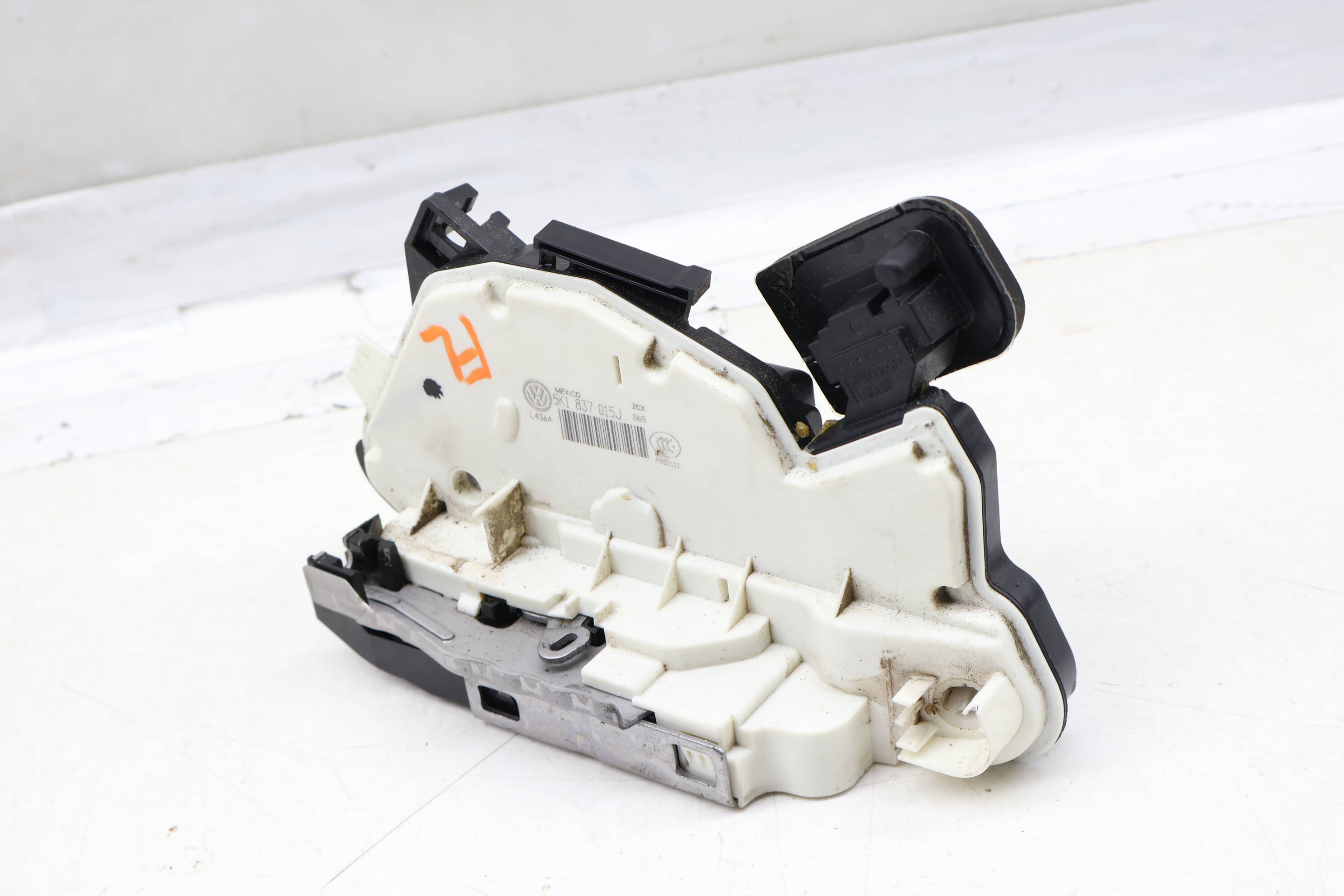 Door Latch / Lock Actuator 5K1837015J