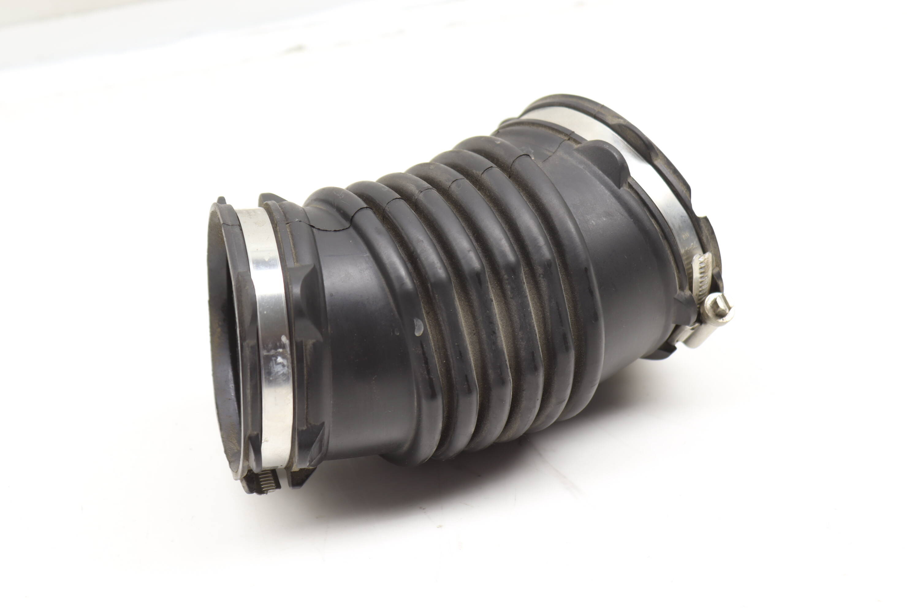 Engine Air Intake Hose / Duct 13717934482