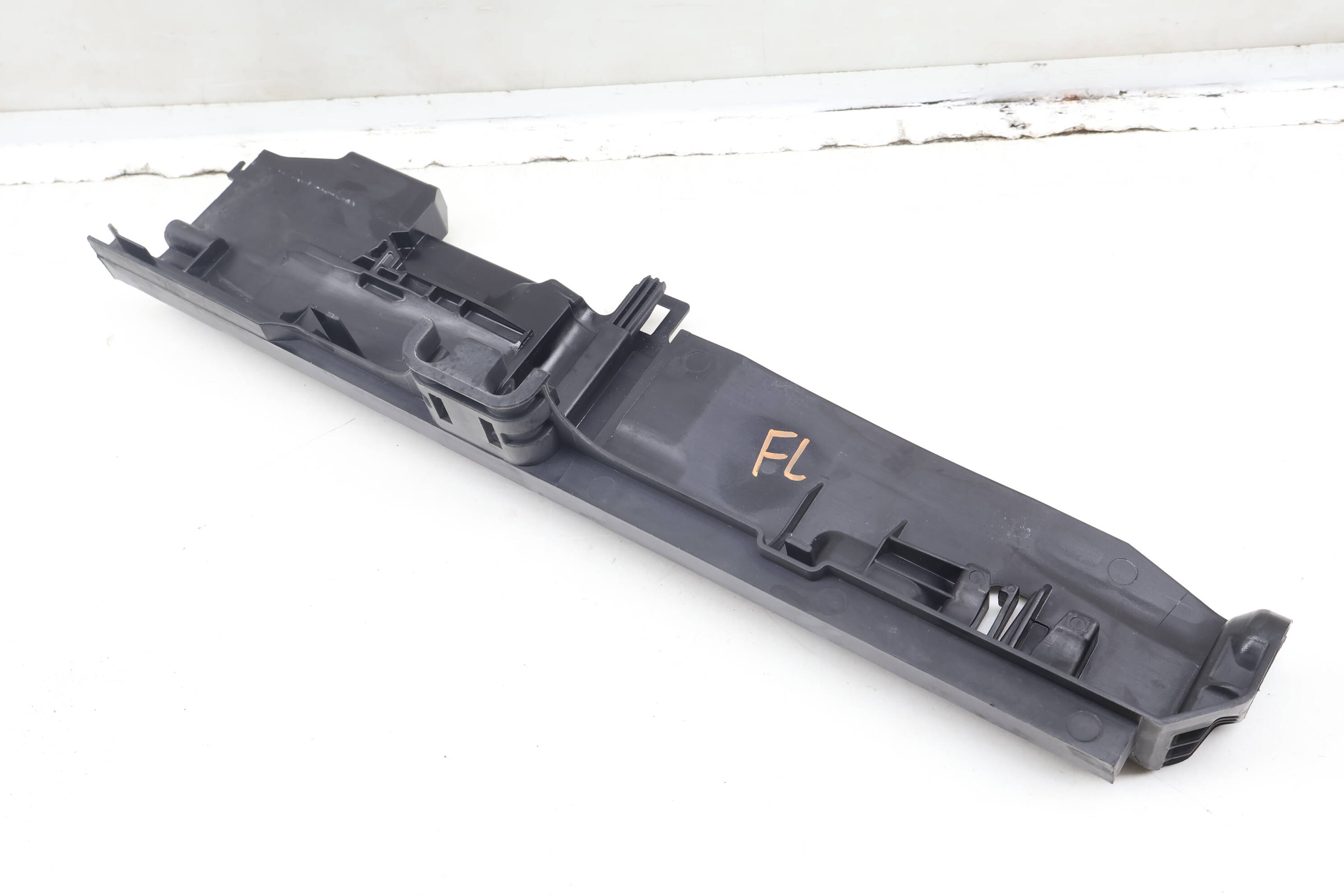 Radiator Module Carrier / Cover 17107524912