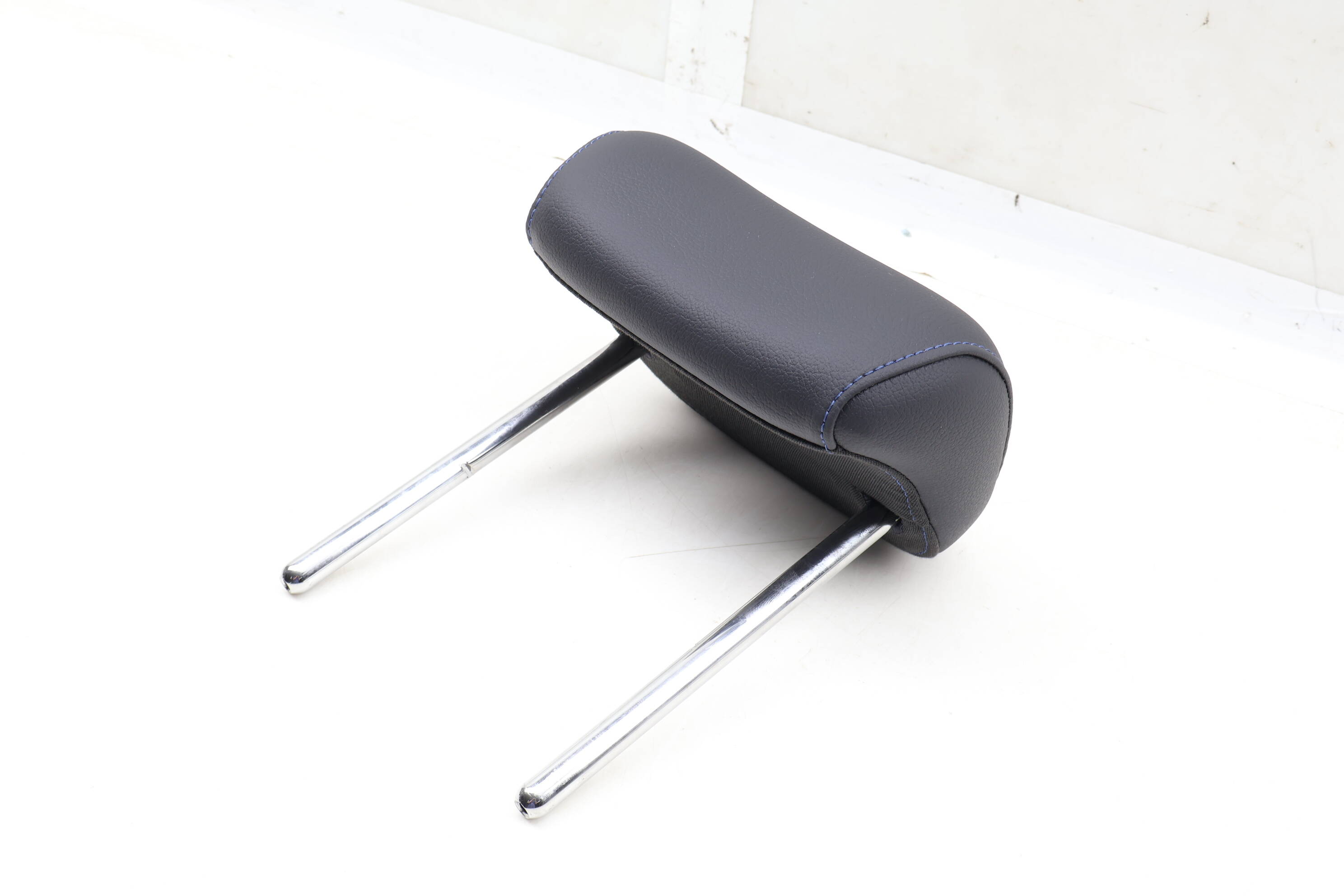 Center Headrest / Head Rest 8W0885975AM