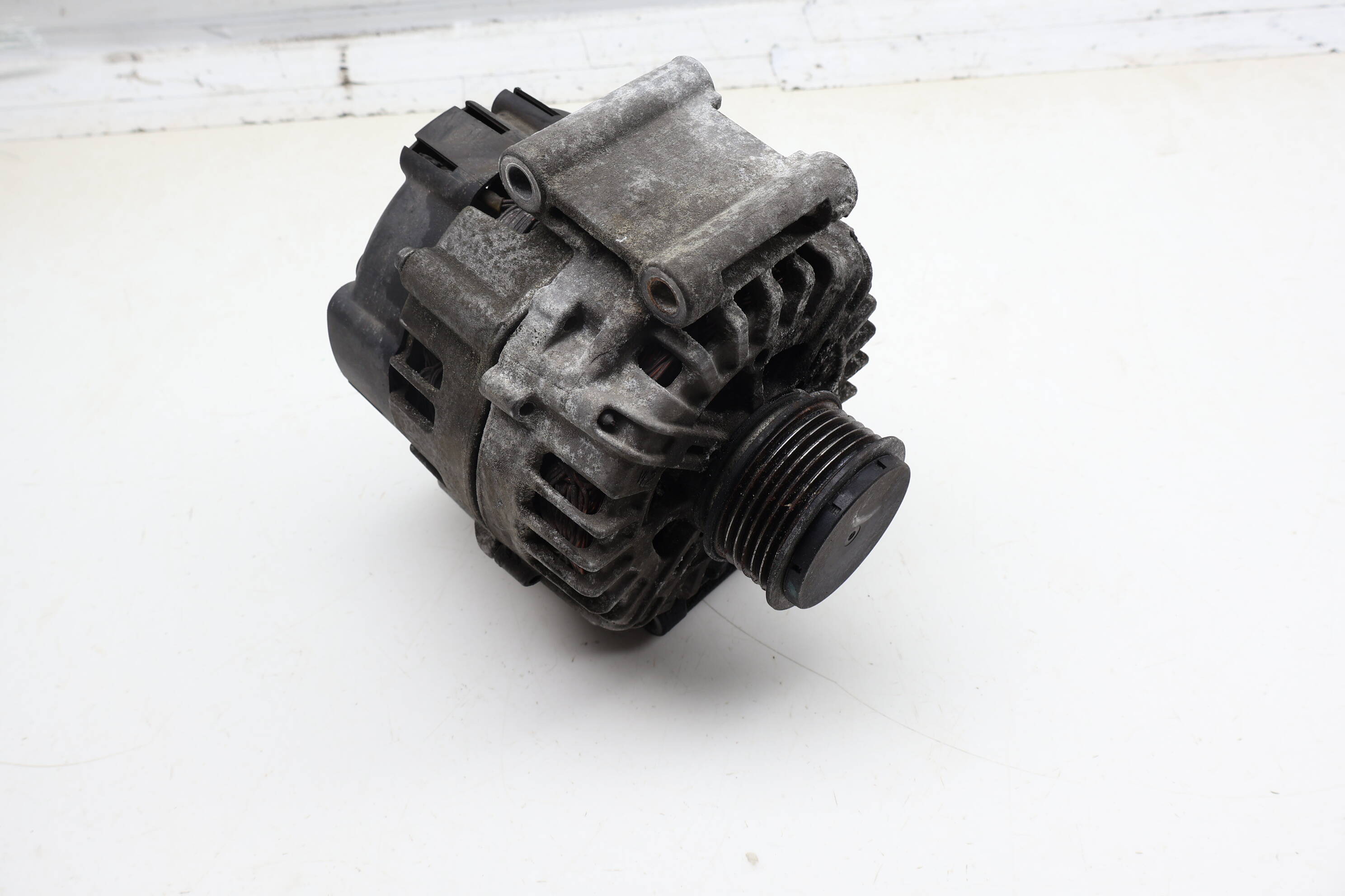 Alternator (180 Amp) 06E903018L