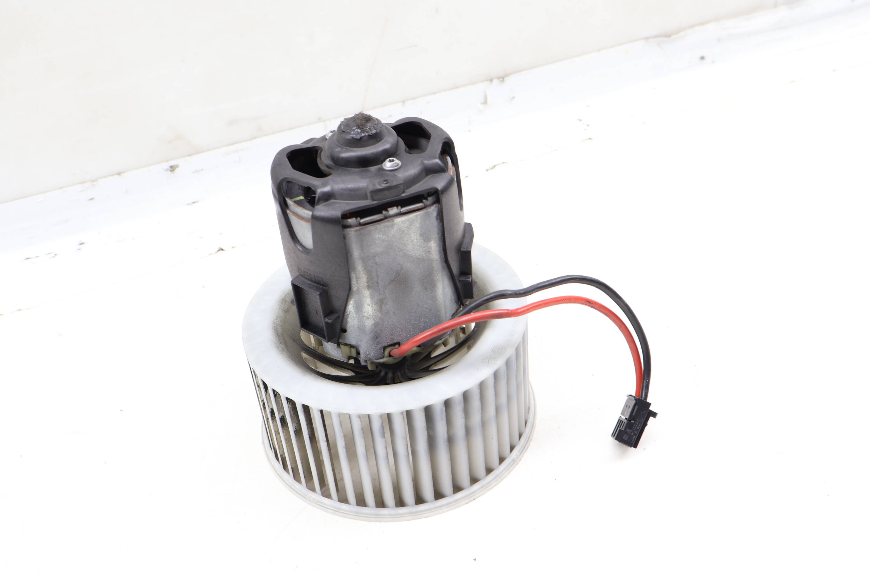 Blower Motor / Fan 64119242607