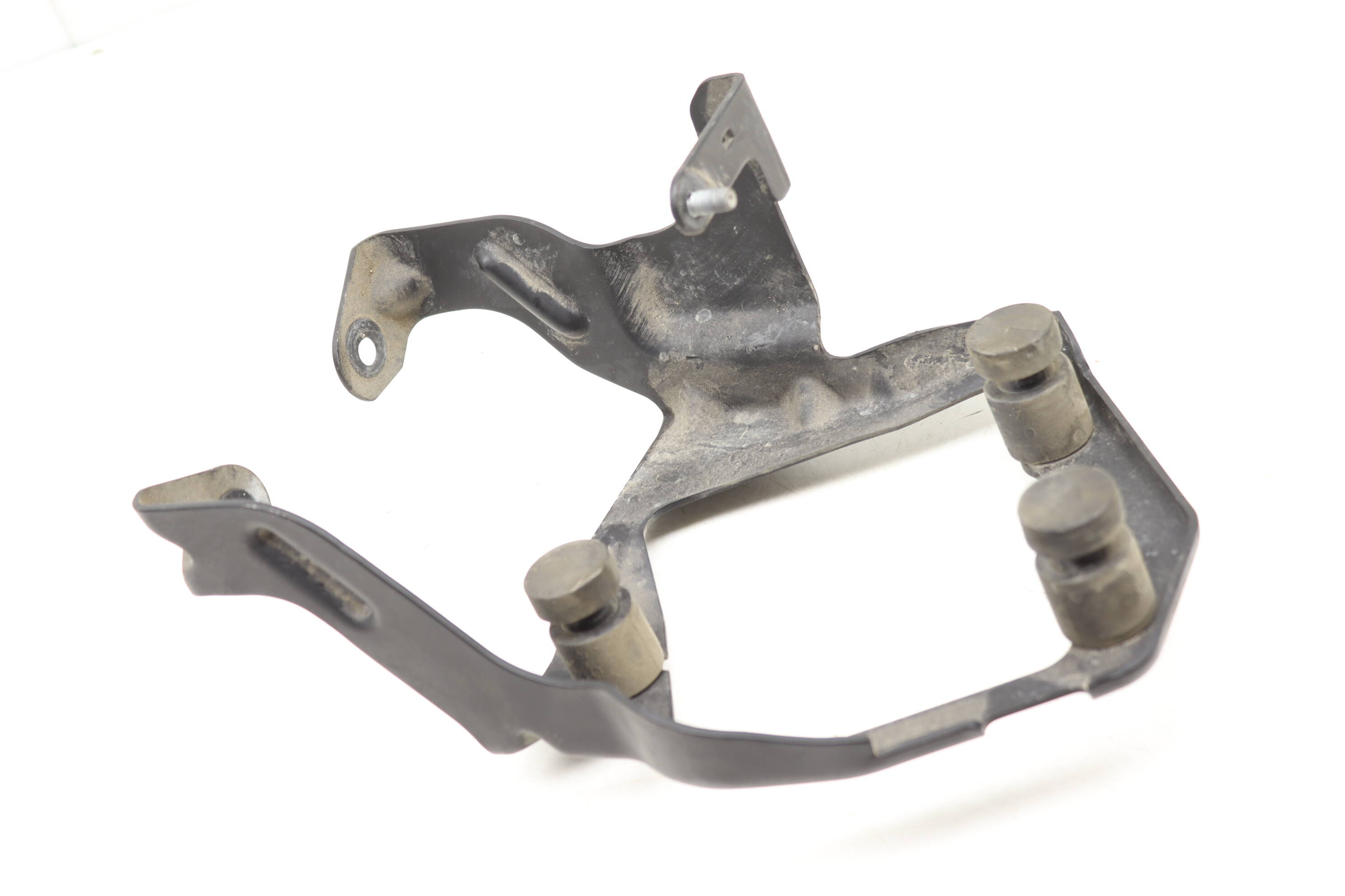 Secondary Air Pump Mount / Bracket 11727557902