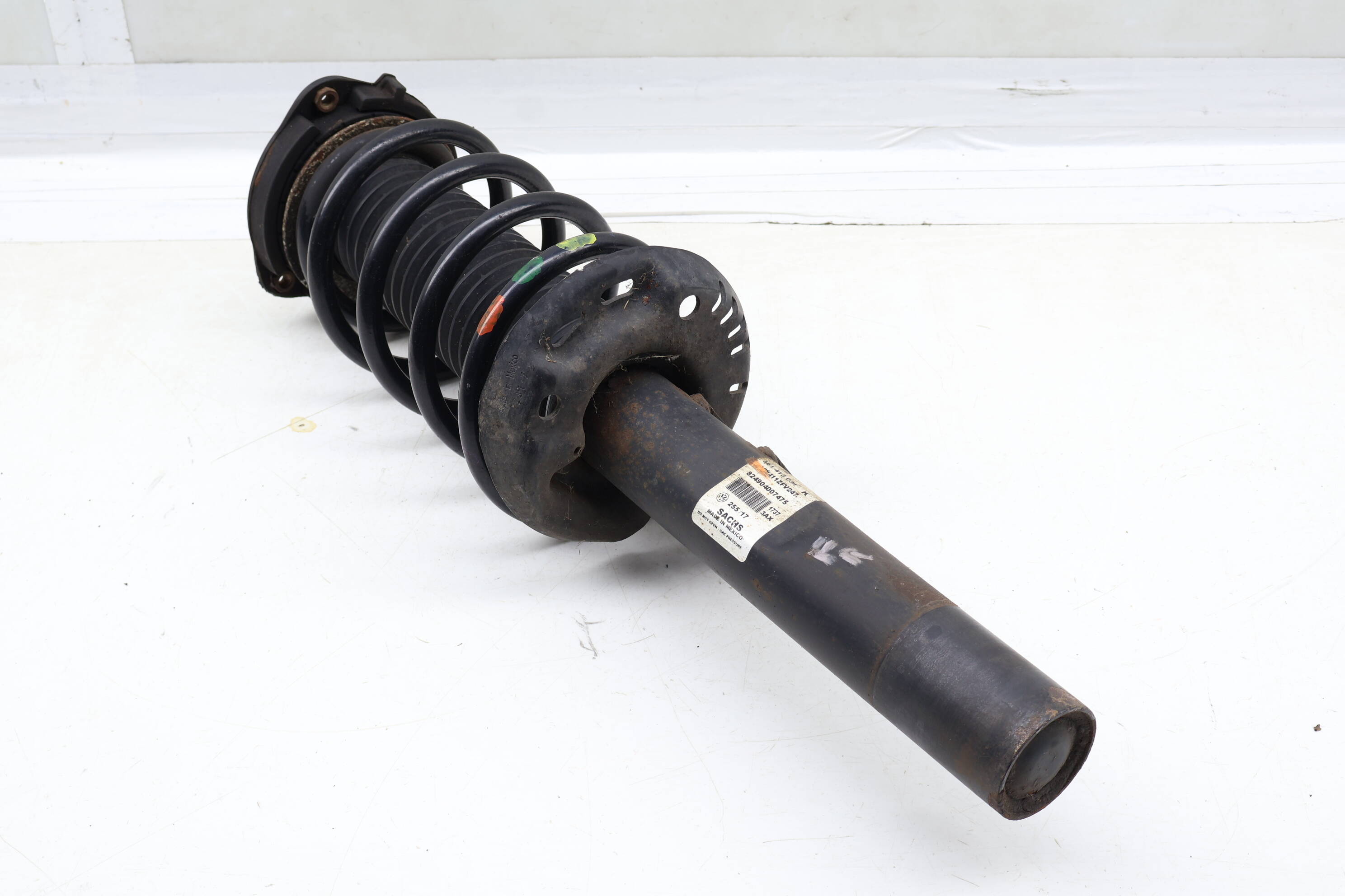 Strut / Spring Assembly 561413031K