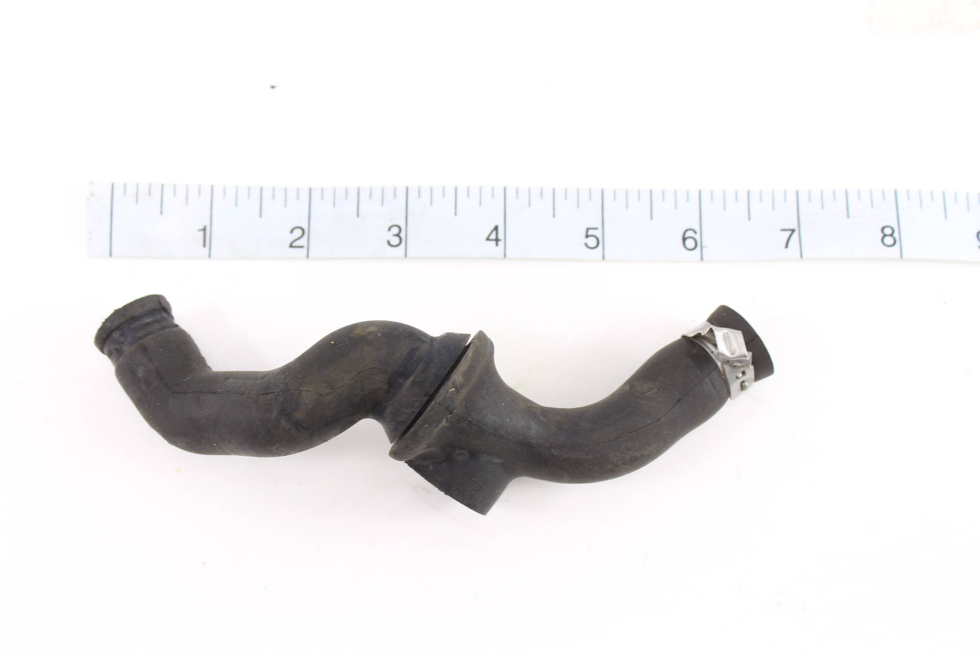 Brake Booster Vacuum Hose / Line 8E1611743G