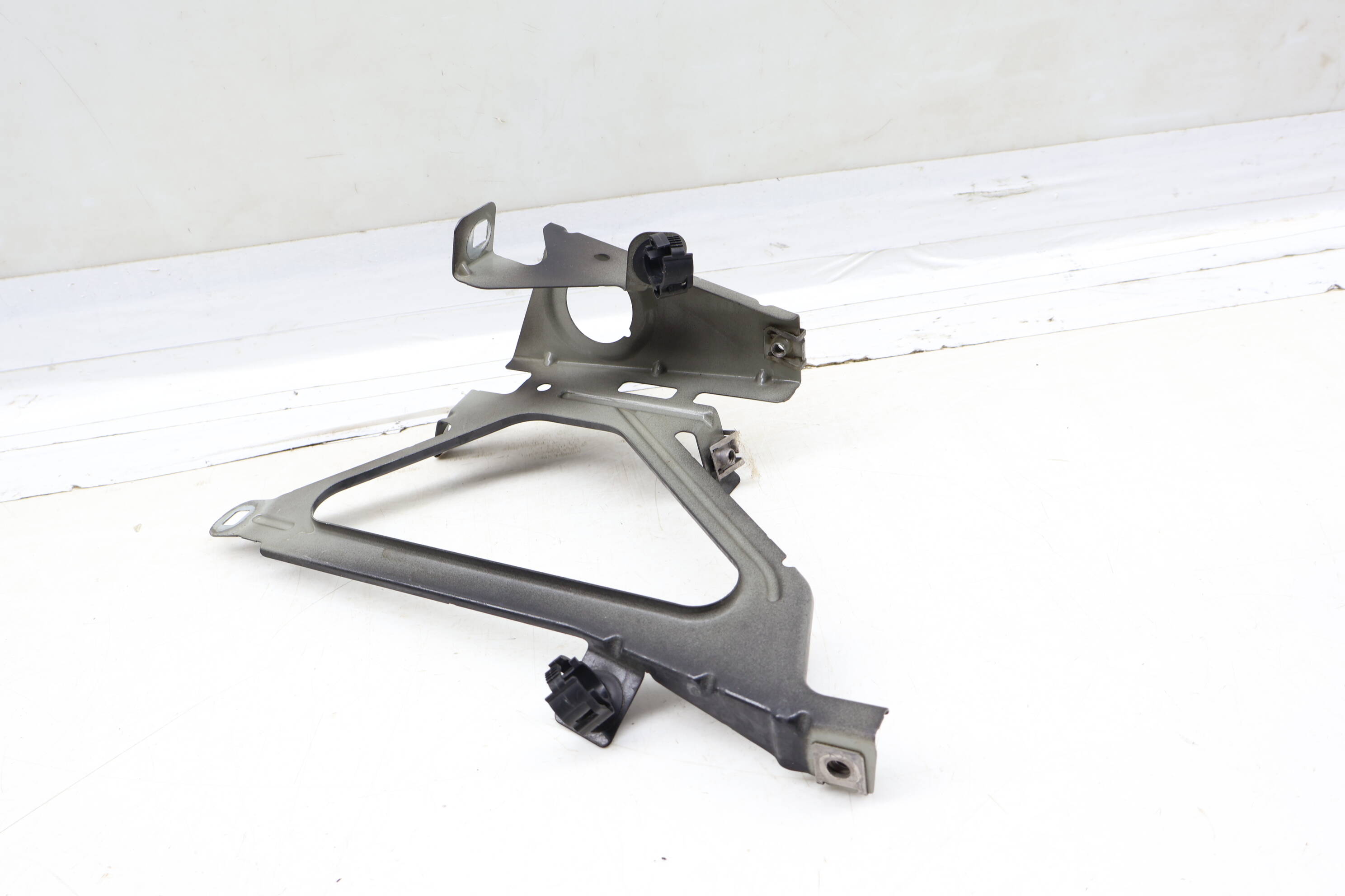 Fender Mount / Bracket 41357184180