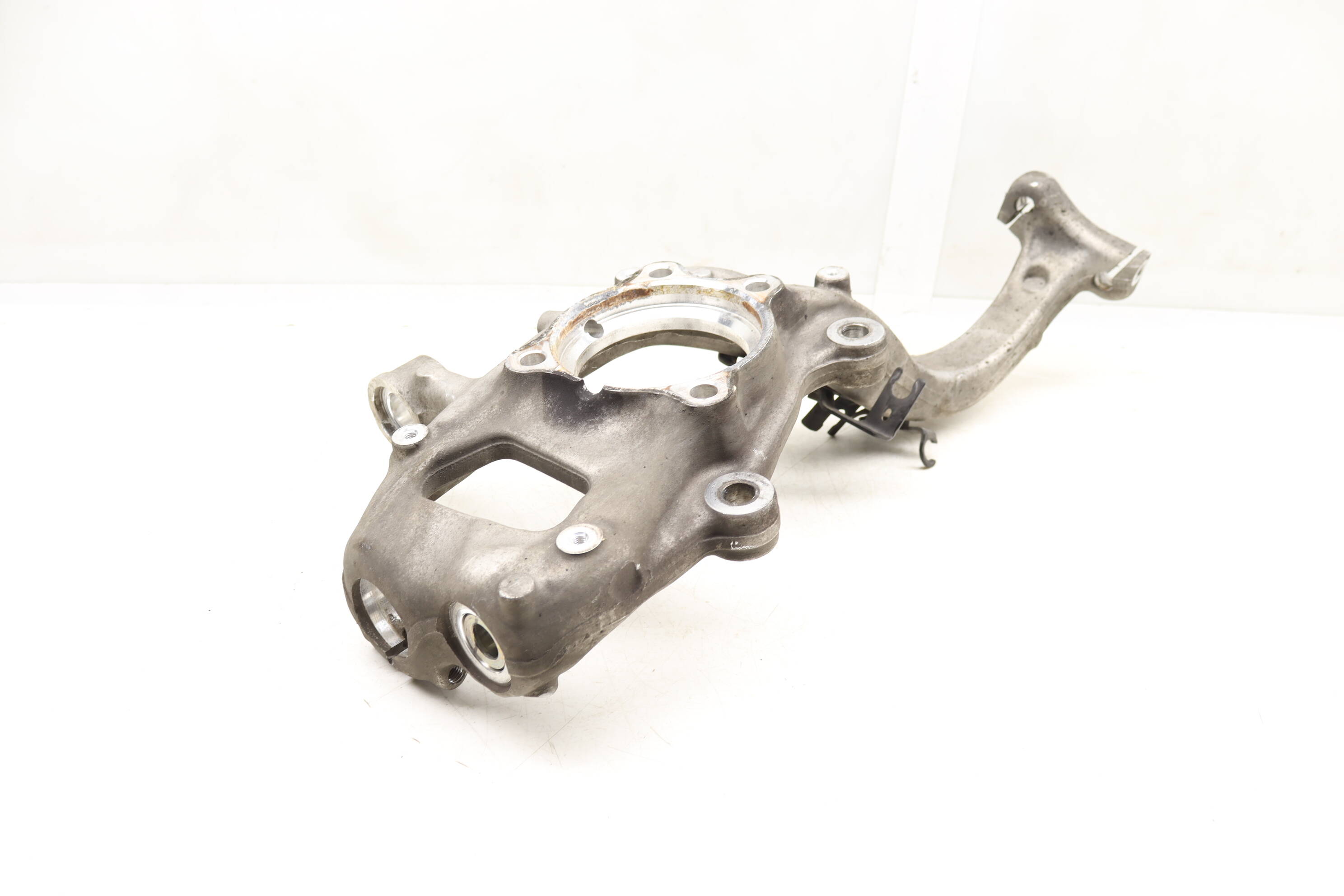 Spindle Knuckle / Wheel Bearing Housing 8W0407241F