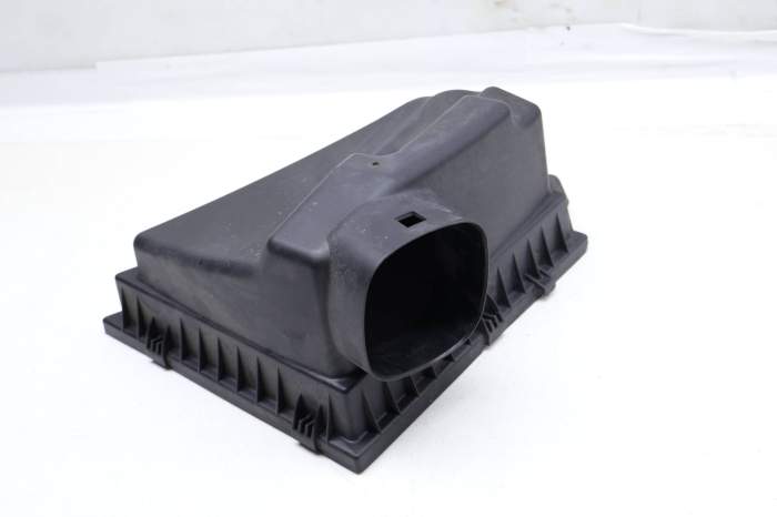 Air Intake Filter Box (Upper) 13717588280 main product photo