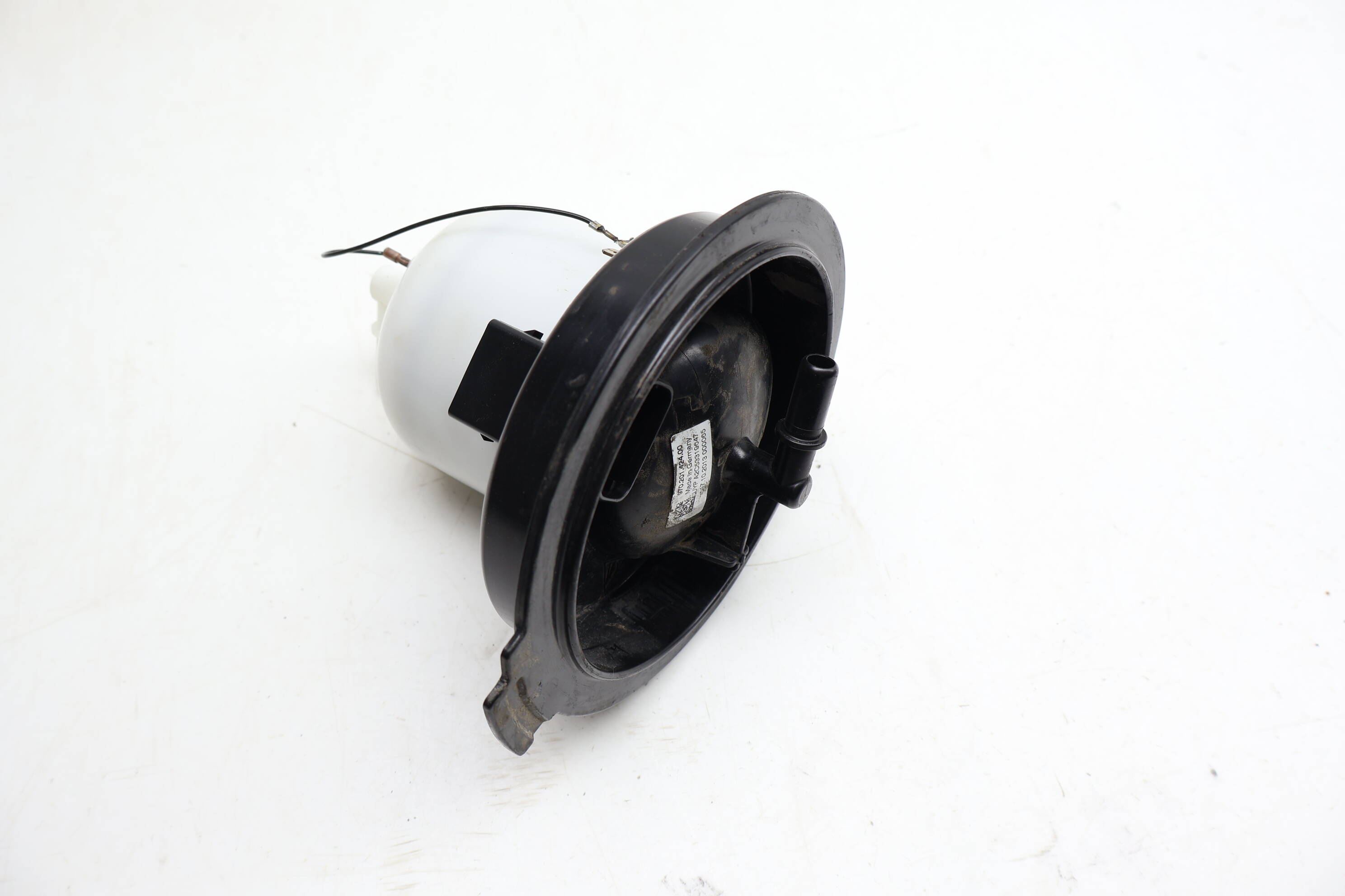 In-Tank Fuel Pump Flange / Filter 97020142400