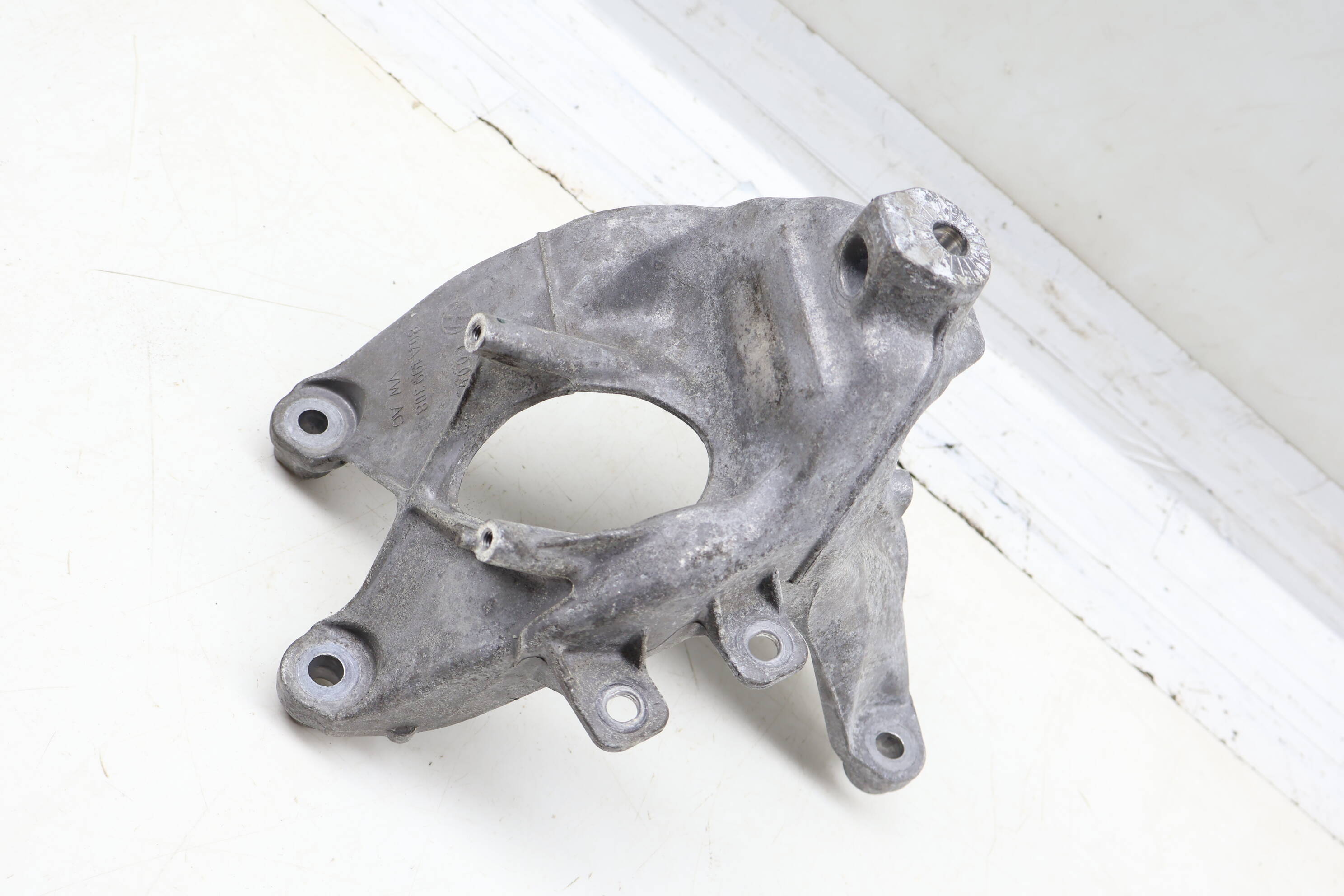 Engine / Motor Mount Bracket 80A199308