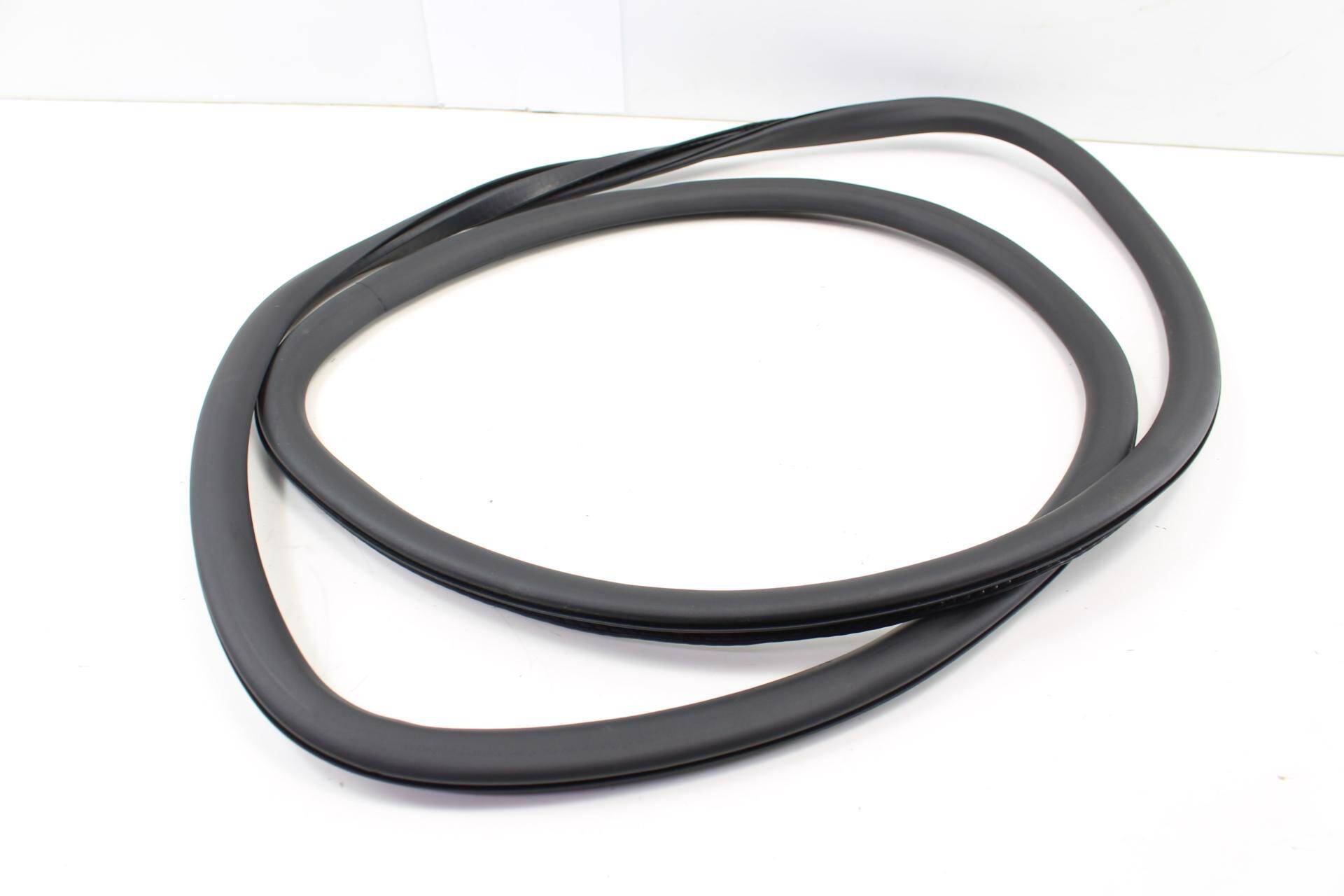 Inner Door Seal / Weather Stripping 8E5833721B