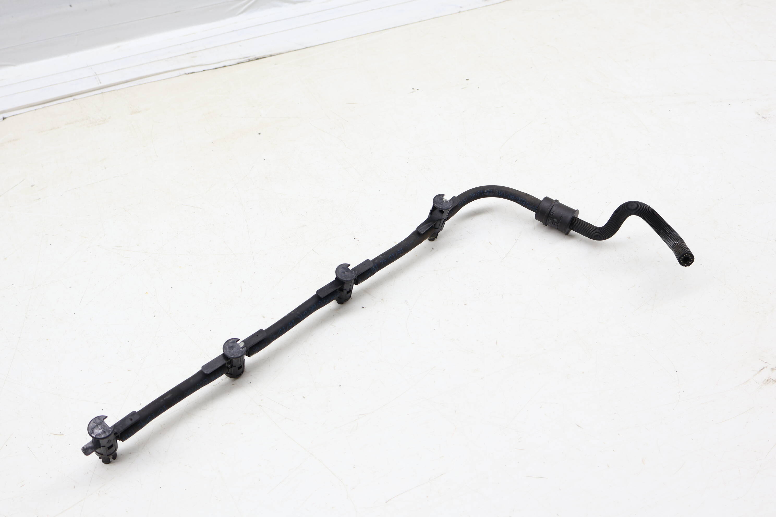 Fuel Rail Return Line 03L130235S