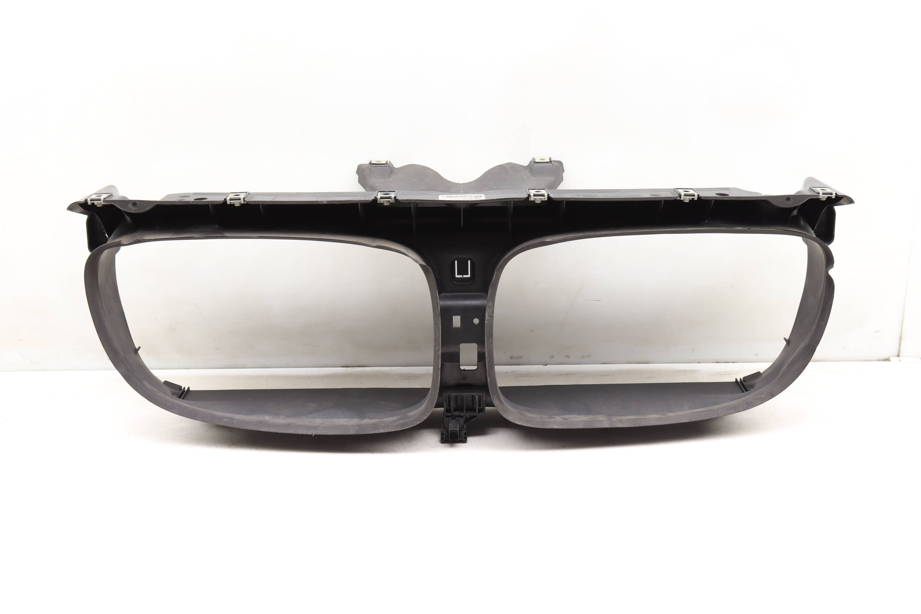 Radiator&#x20;Air&#x20;Guide&#x20;&#x2F;&#x20;Duct&#x20;51747183854